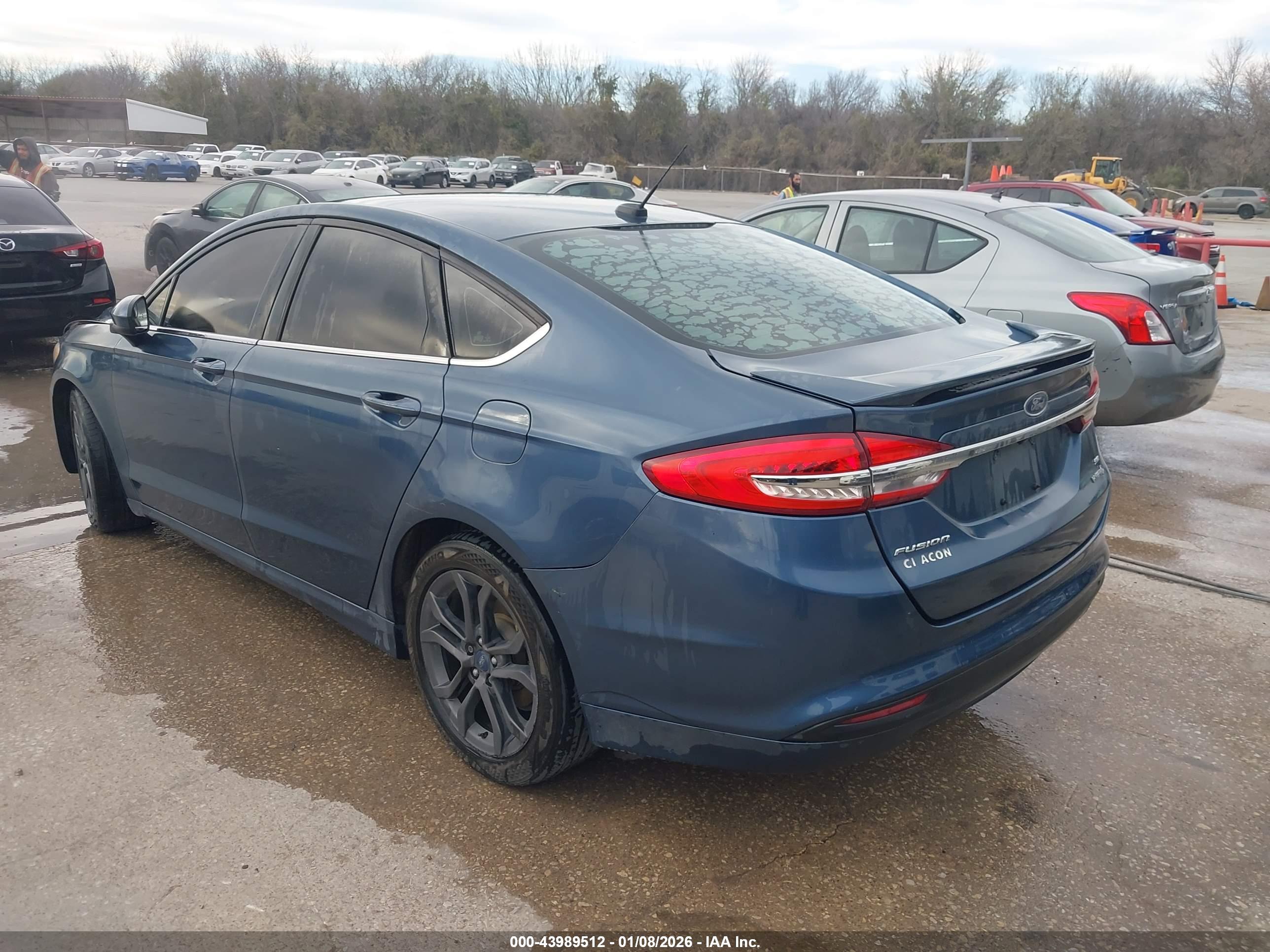 FORD FUSION image 3