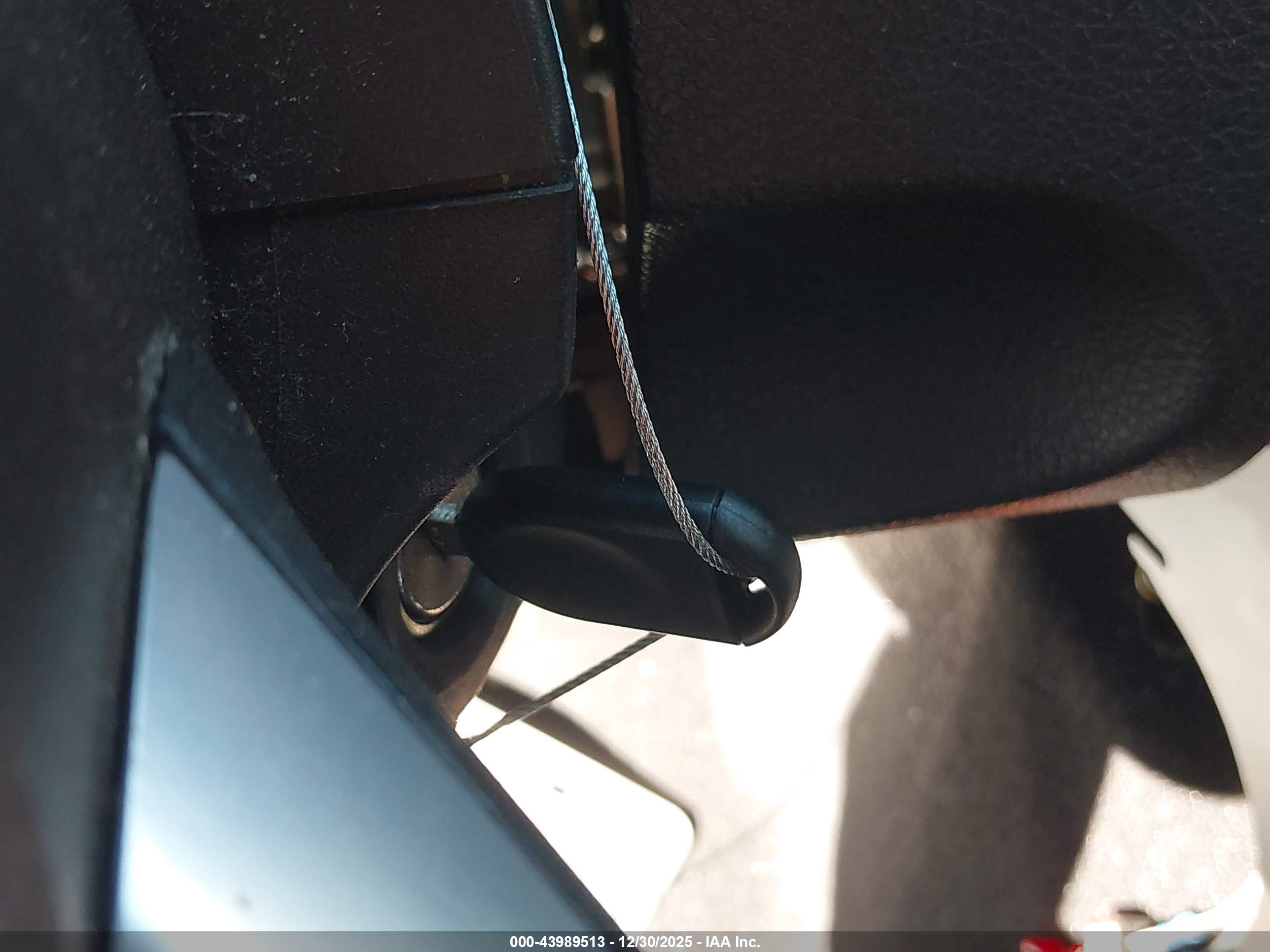 FORD MUSTANG image 11