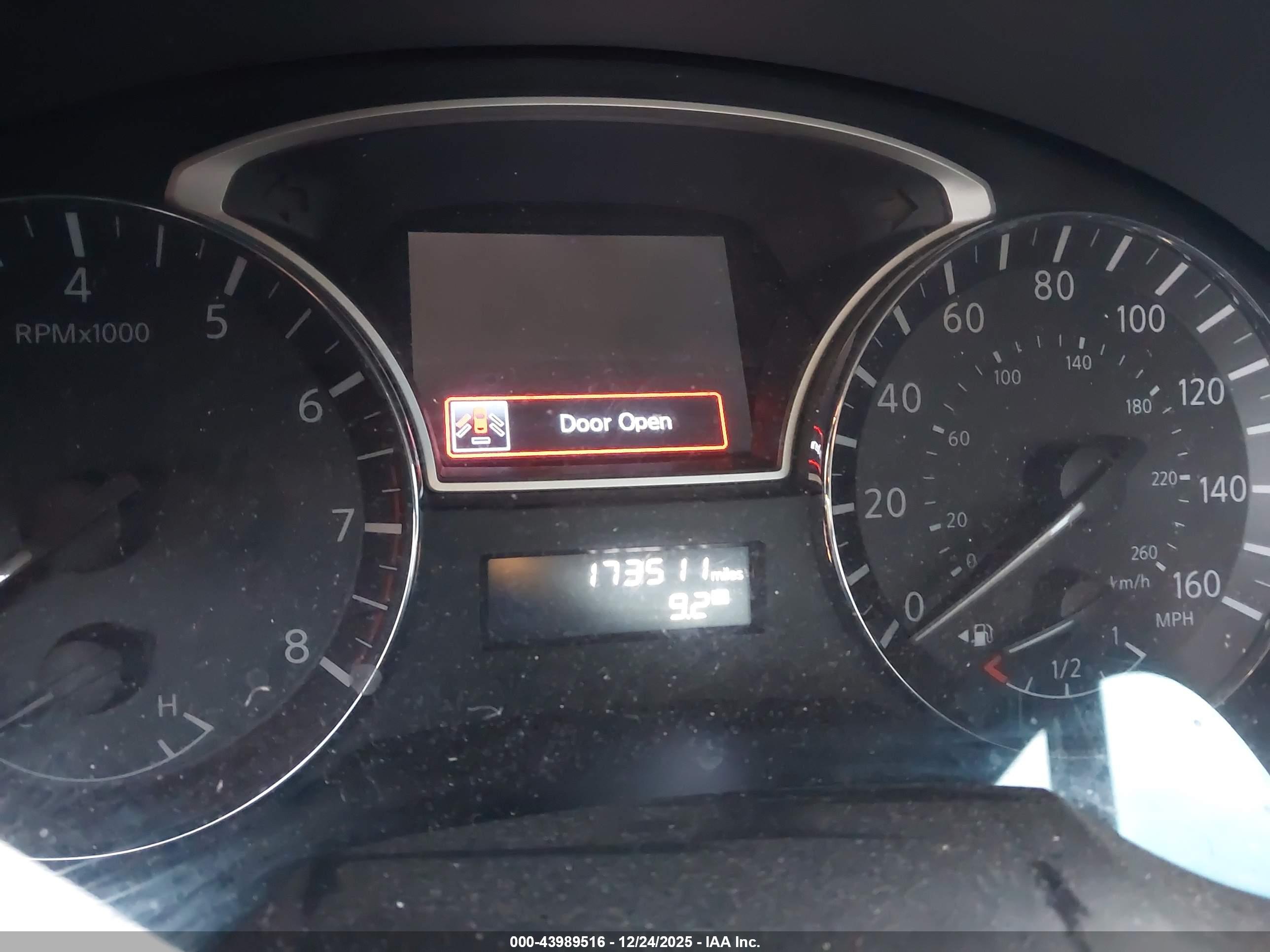 NISSAN ALTIMA image 7