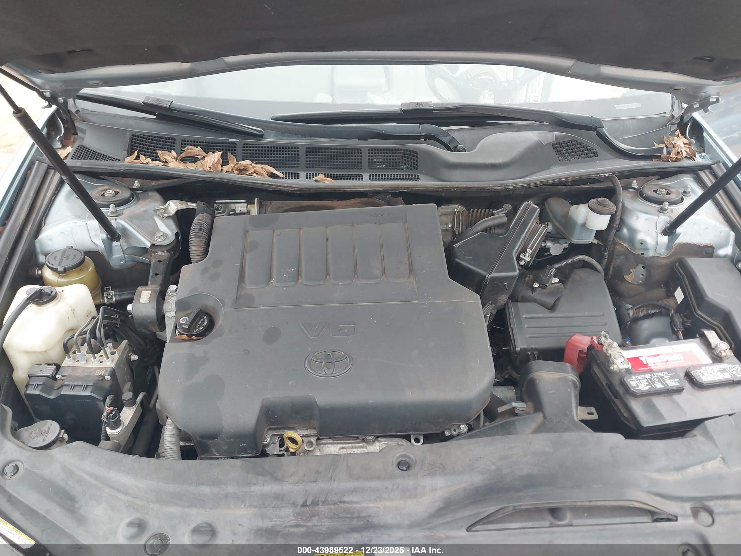 TOYOTA AVALON image 10
