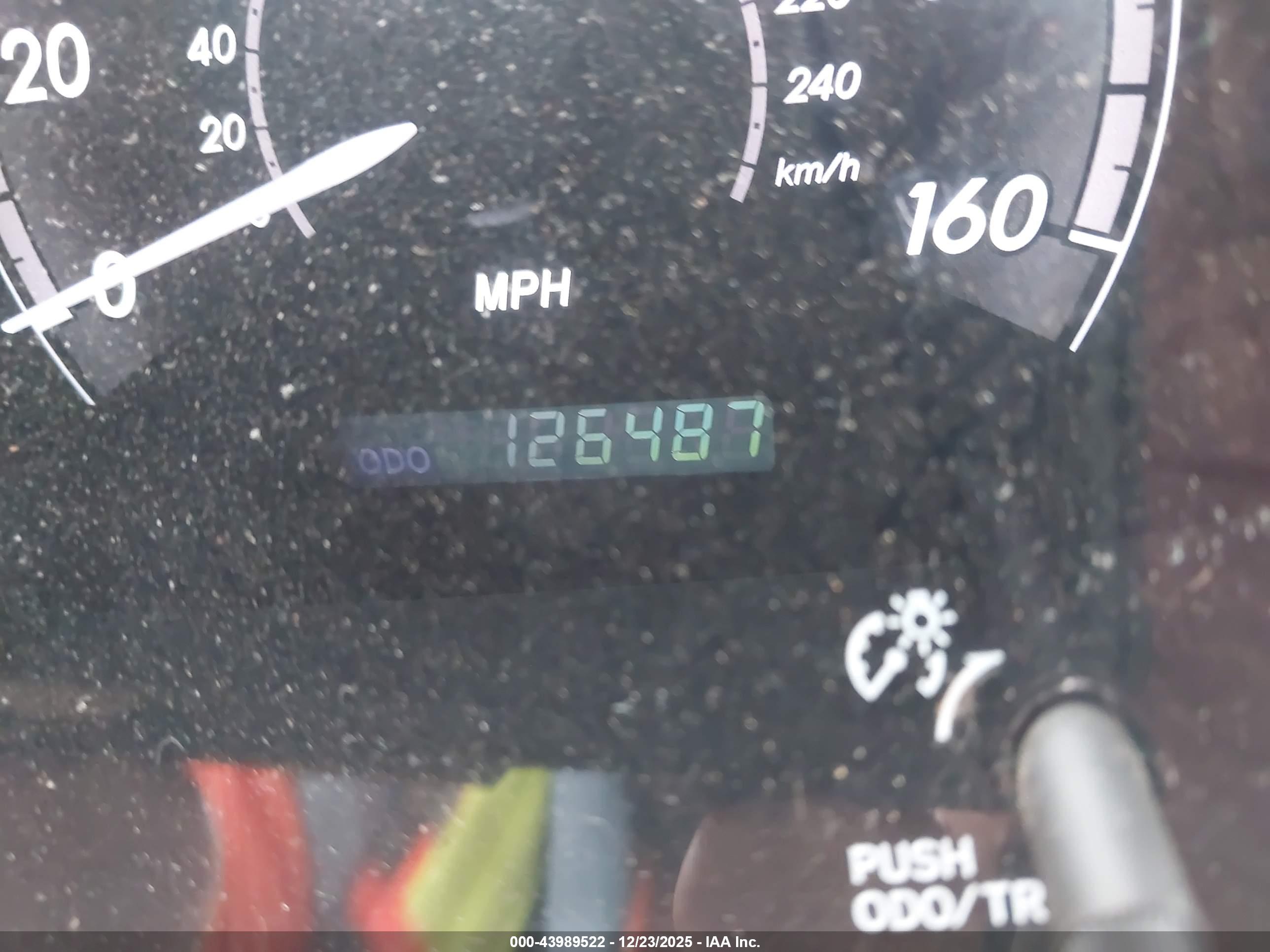 TOYOTA AVALON image 7