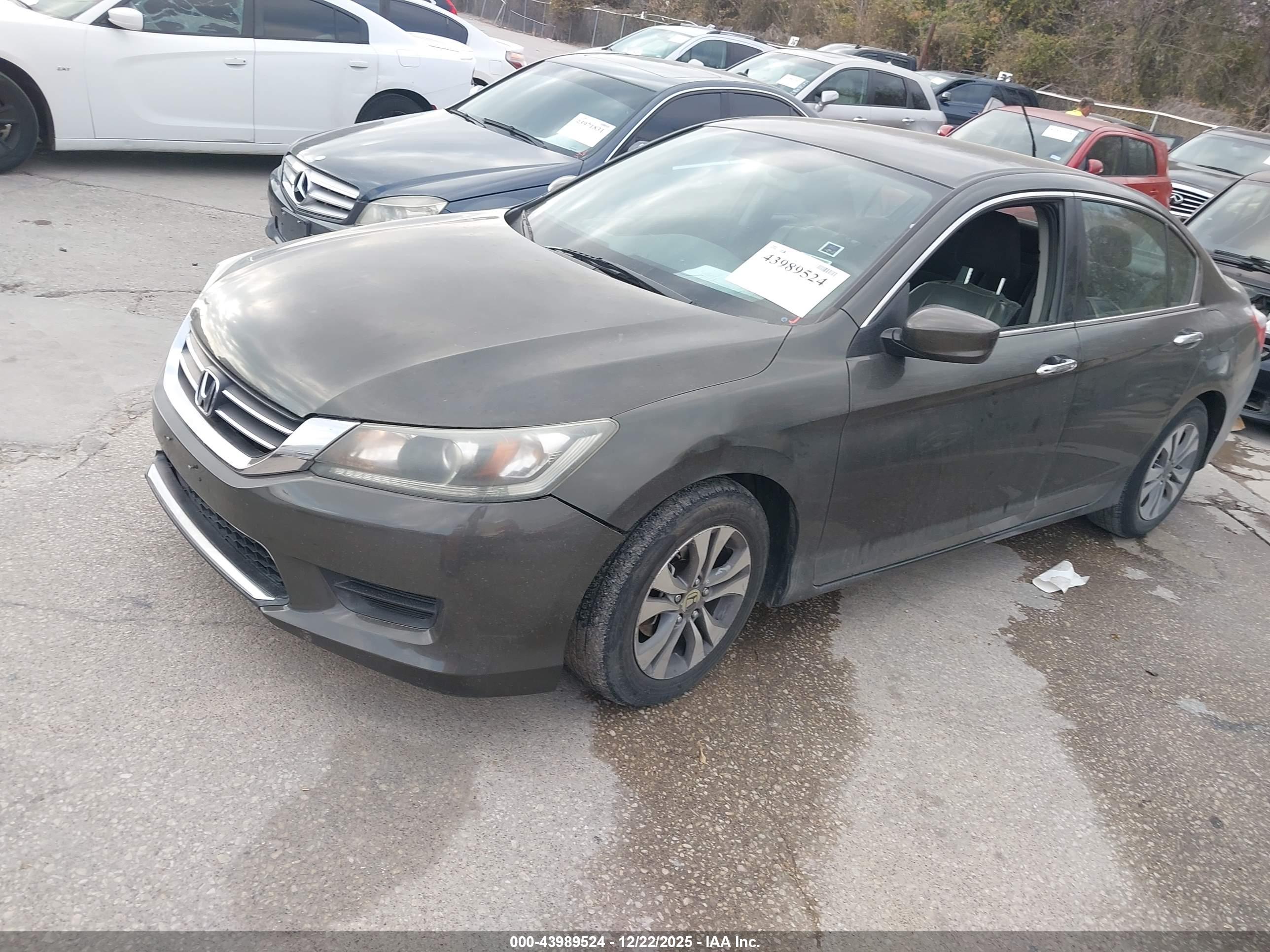 HONDA ACCORD image 2