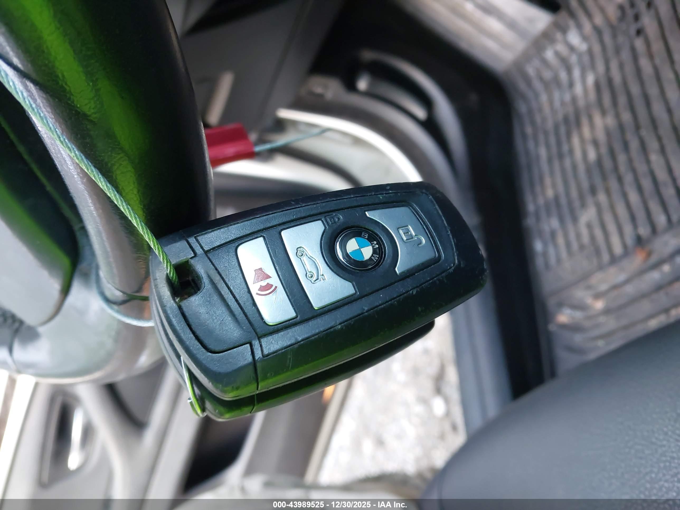 BMW 528I image 11