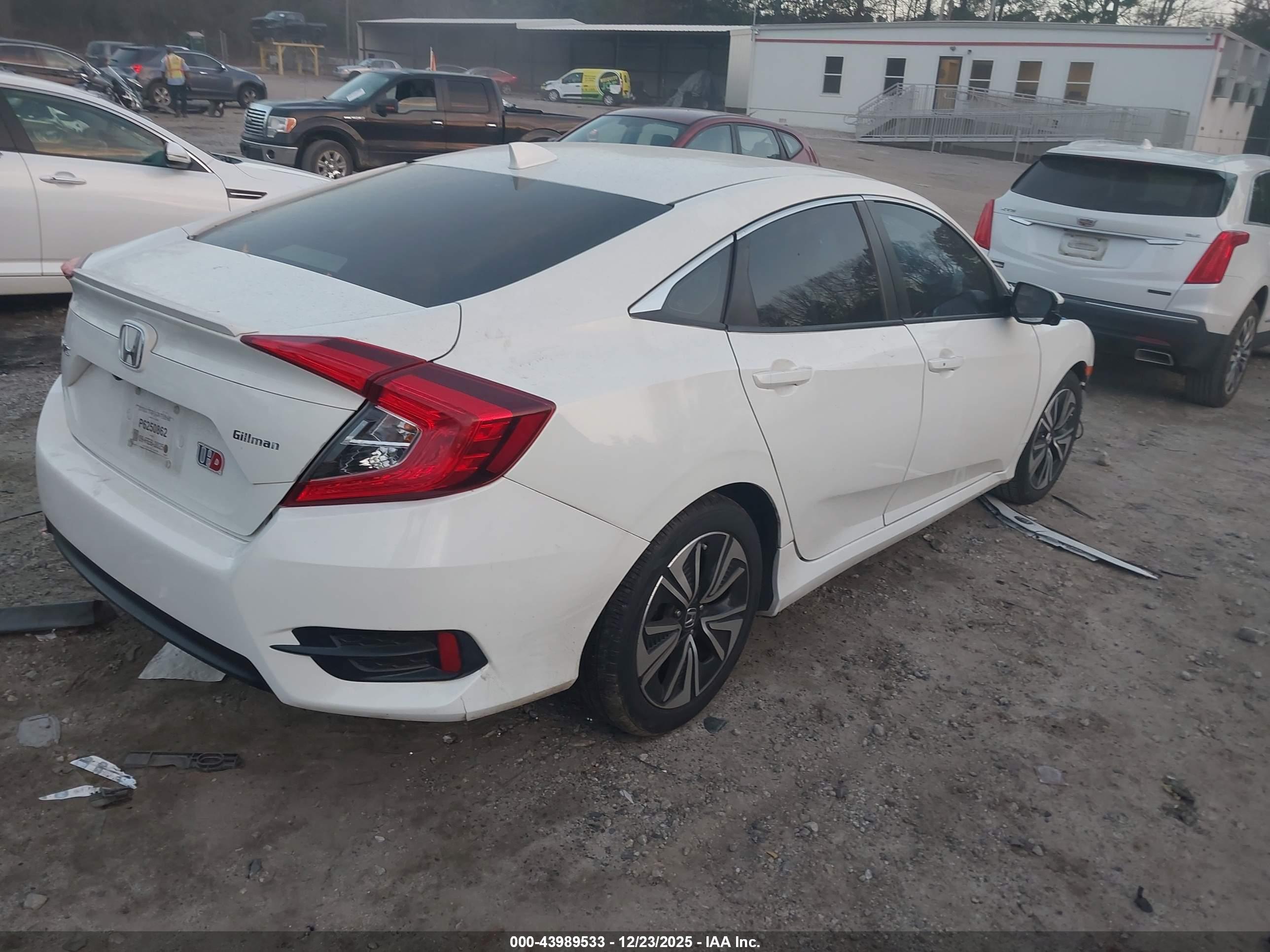 HONDA CIVIC image 4