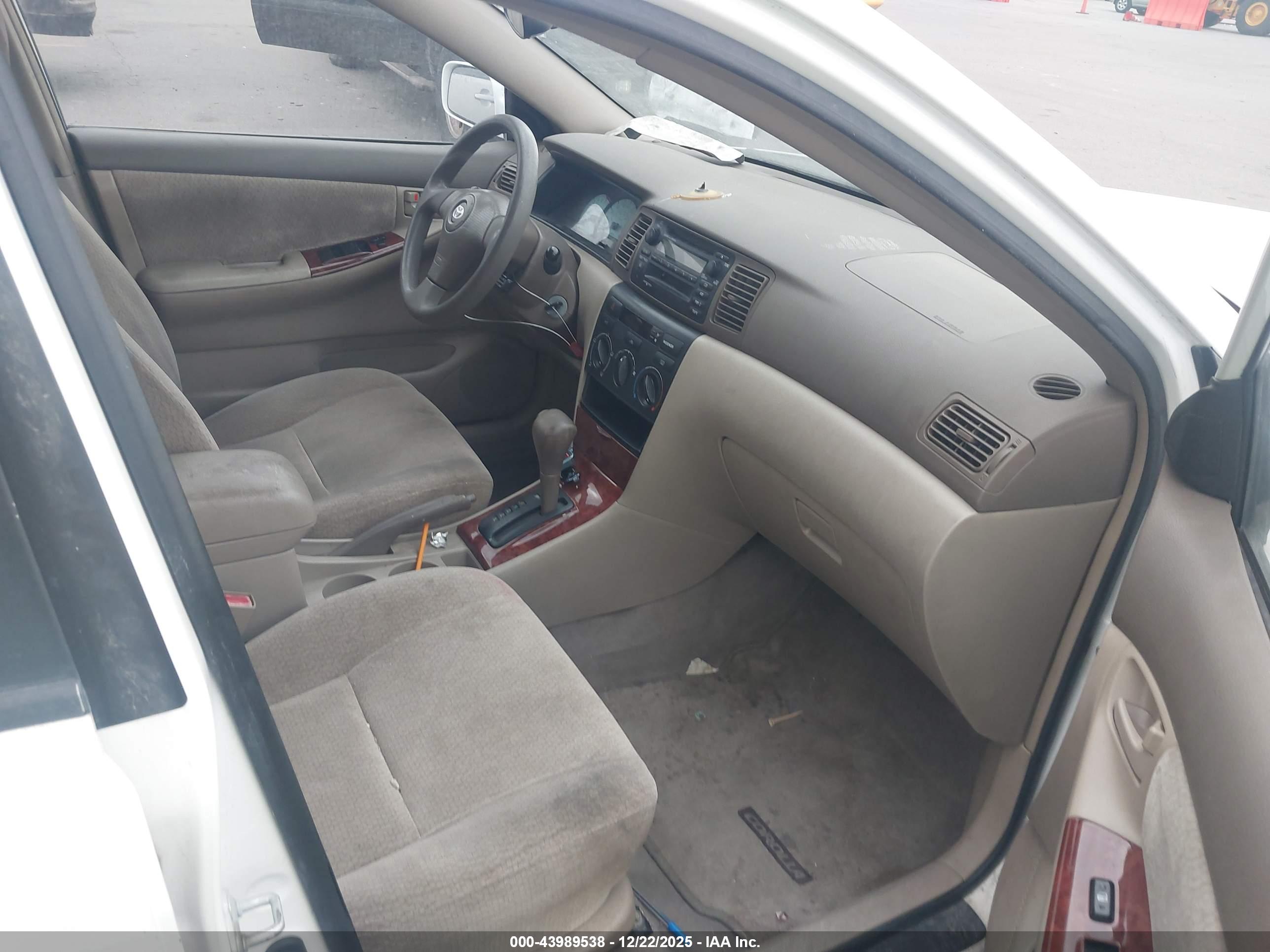 TOYOTA COROLLA image 5