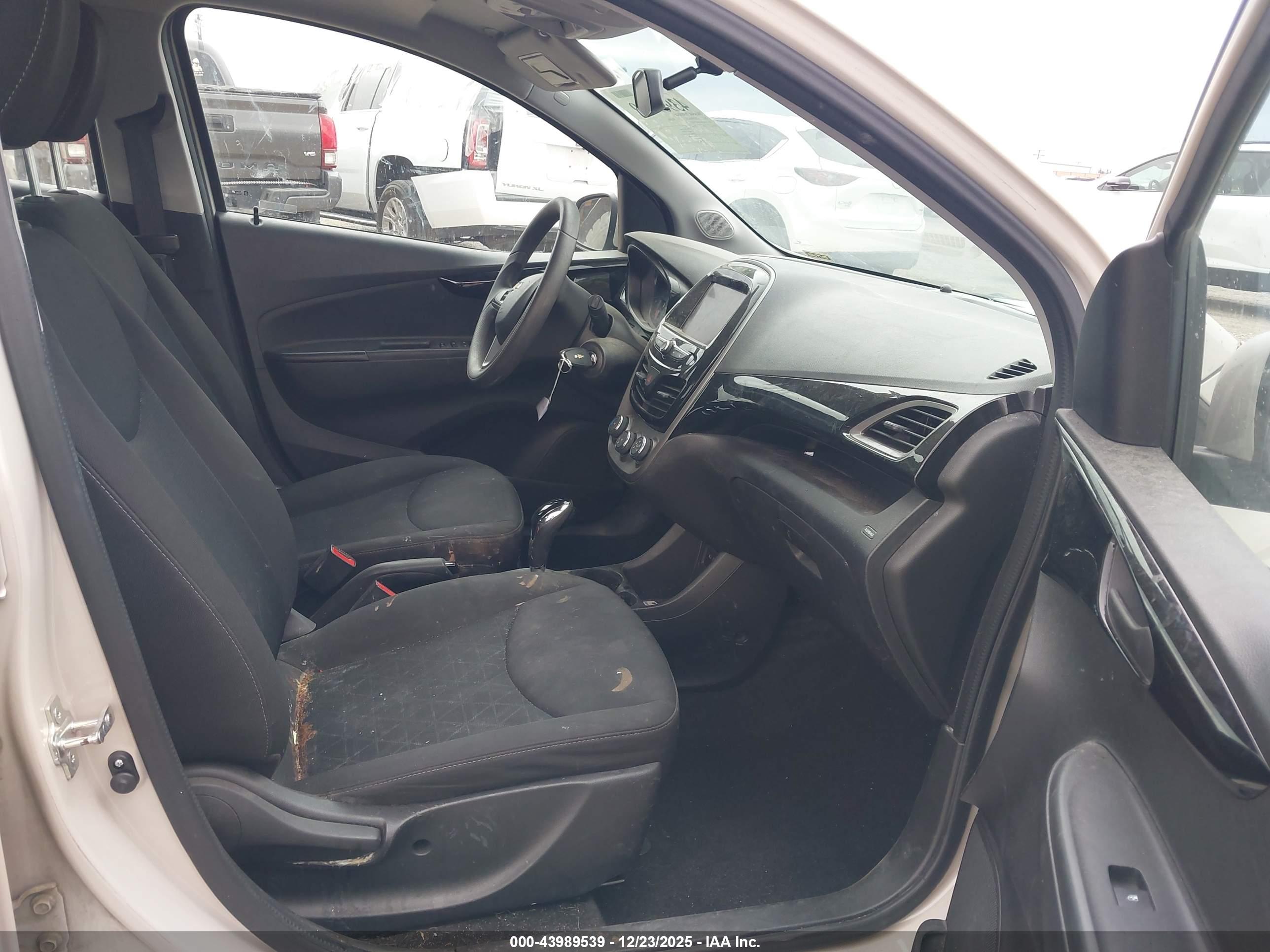 CHEVROLET SPARK image 5