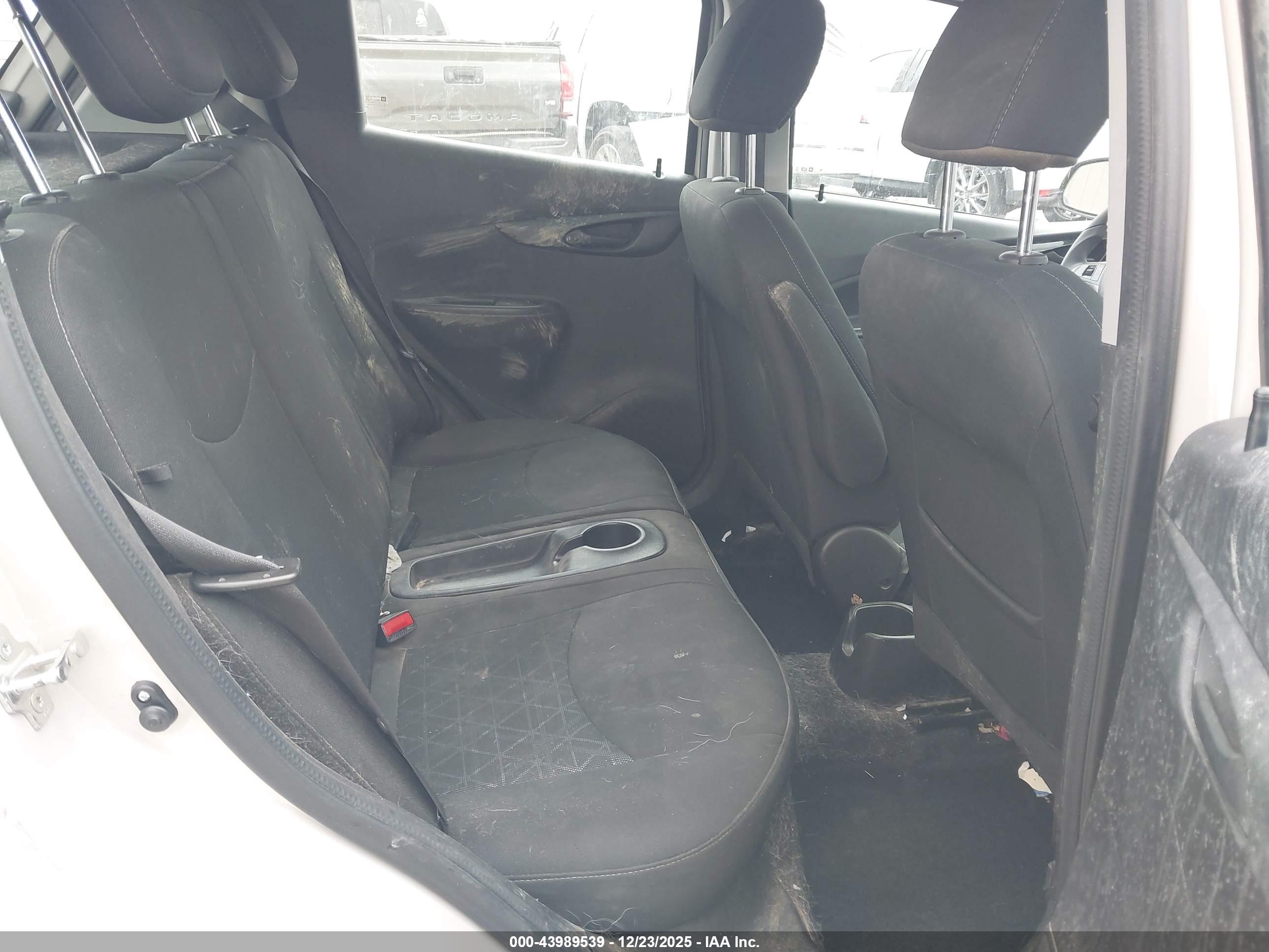 CHEVROLET SPARK image 8
