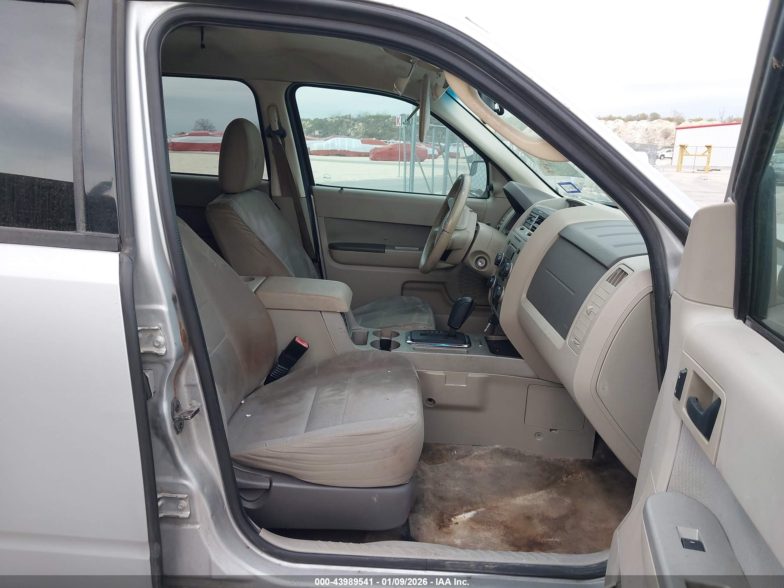 FORD ESCAPE image 5
