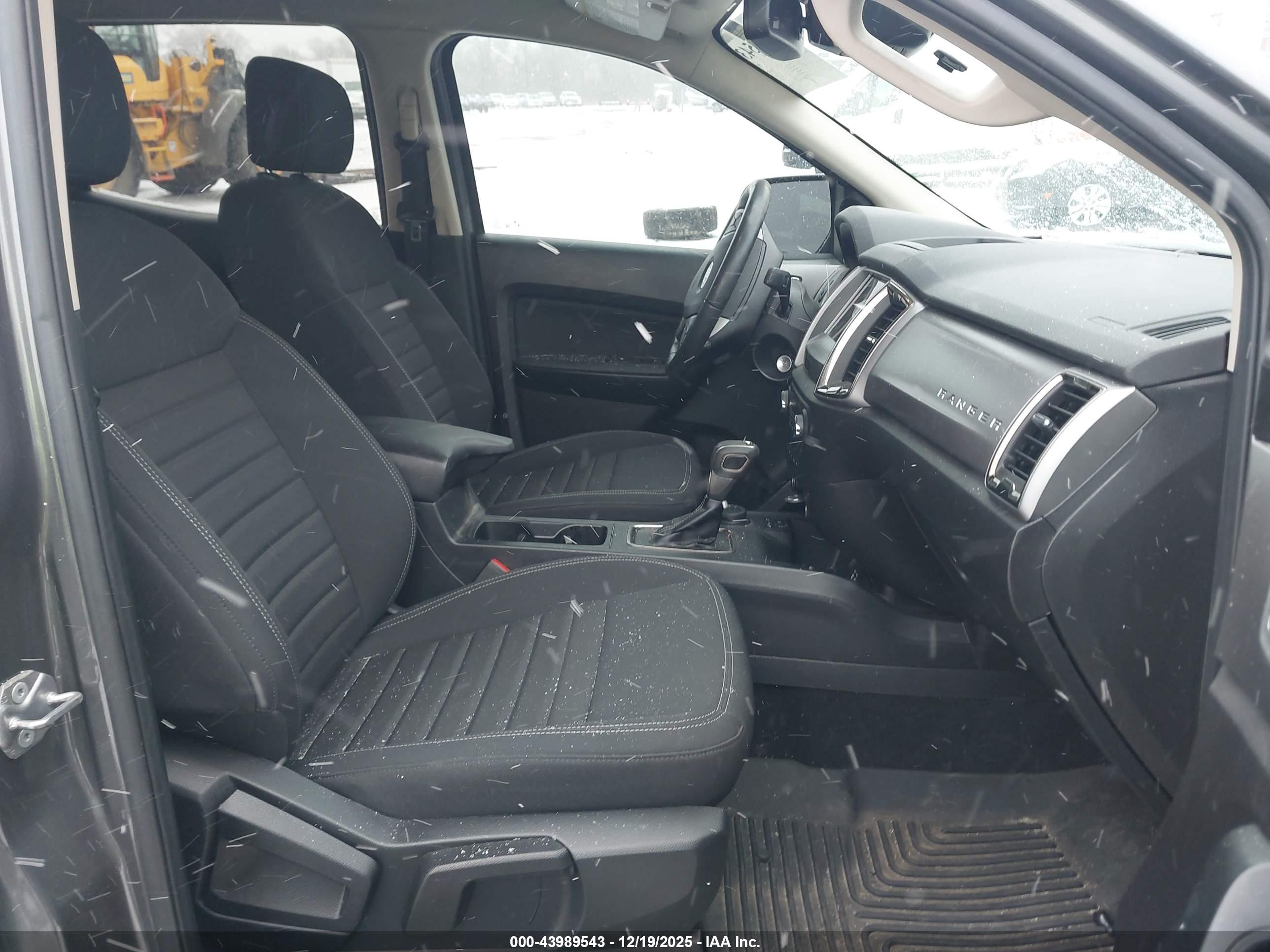 FORD RANGER image 5