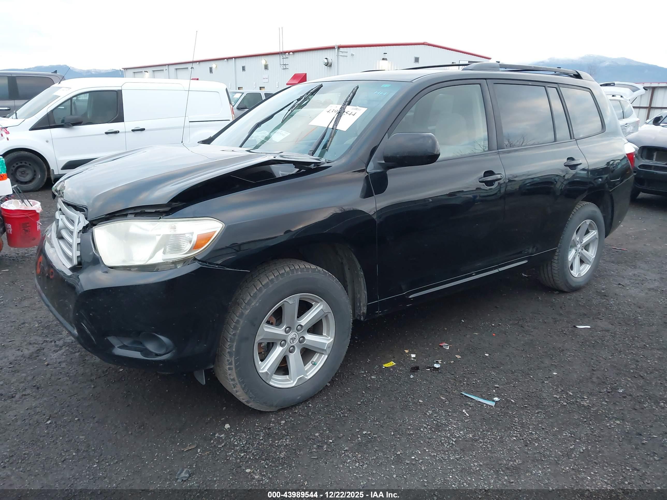 TOYOTA HIGHLANDER image 2