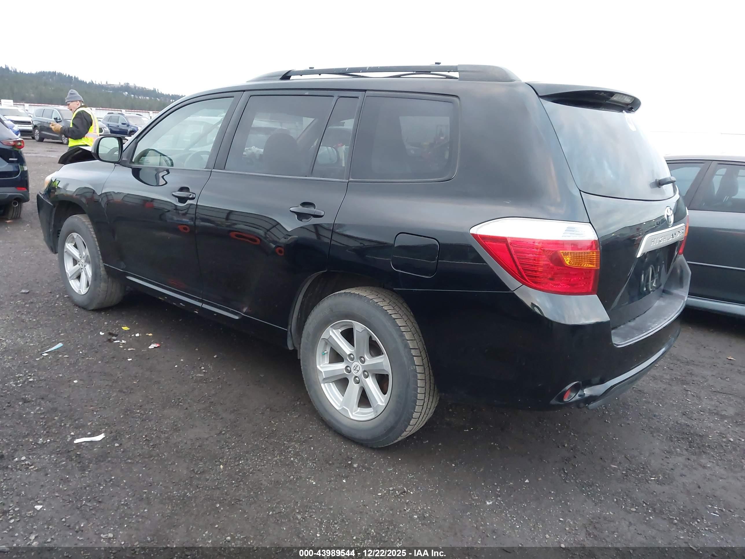 TOYOTA HIGHLANDER image 3