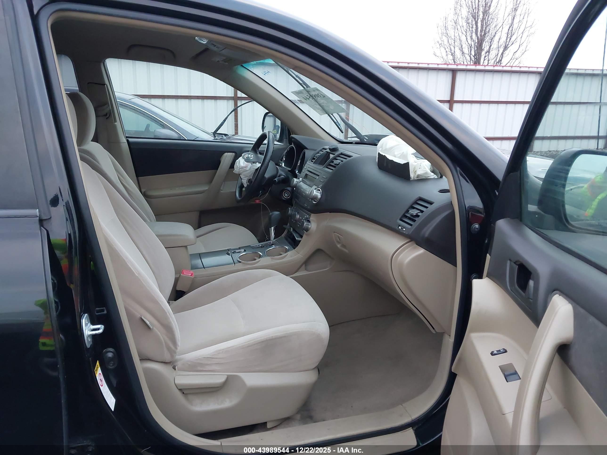 TOYOTA HIGHLANDER image 5