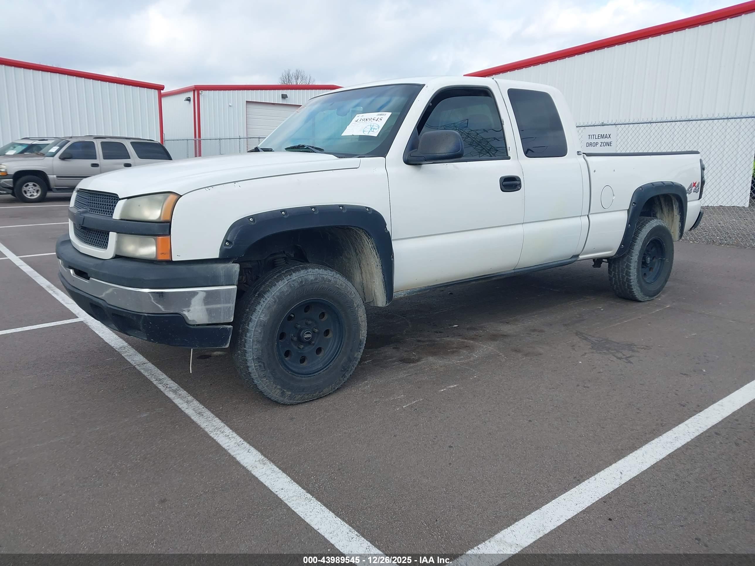 CHEVROLET SILVERADO image 2