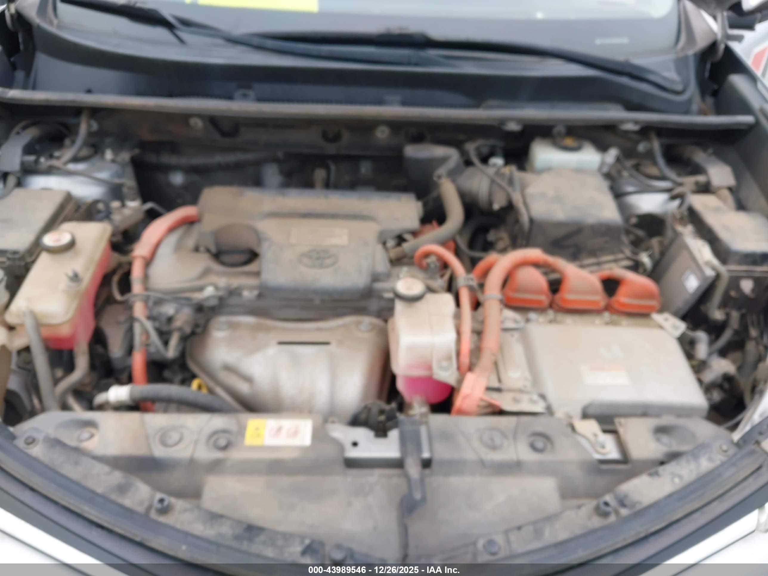 TOYOTA RAV4 image 10