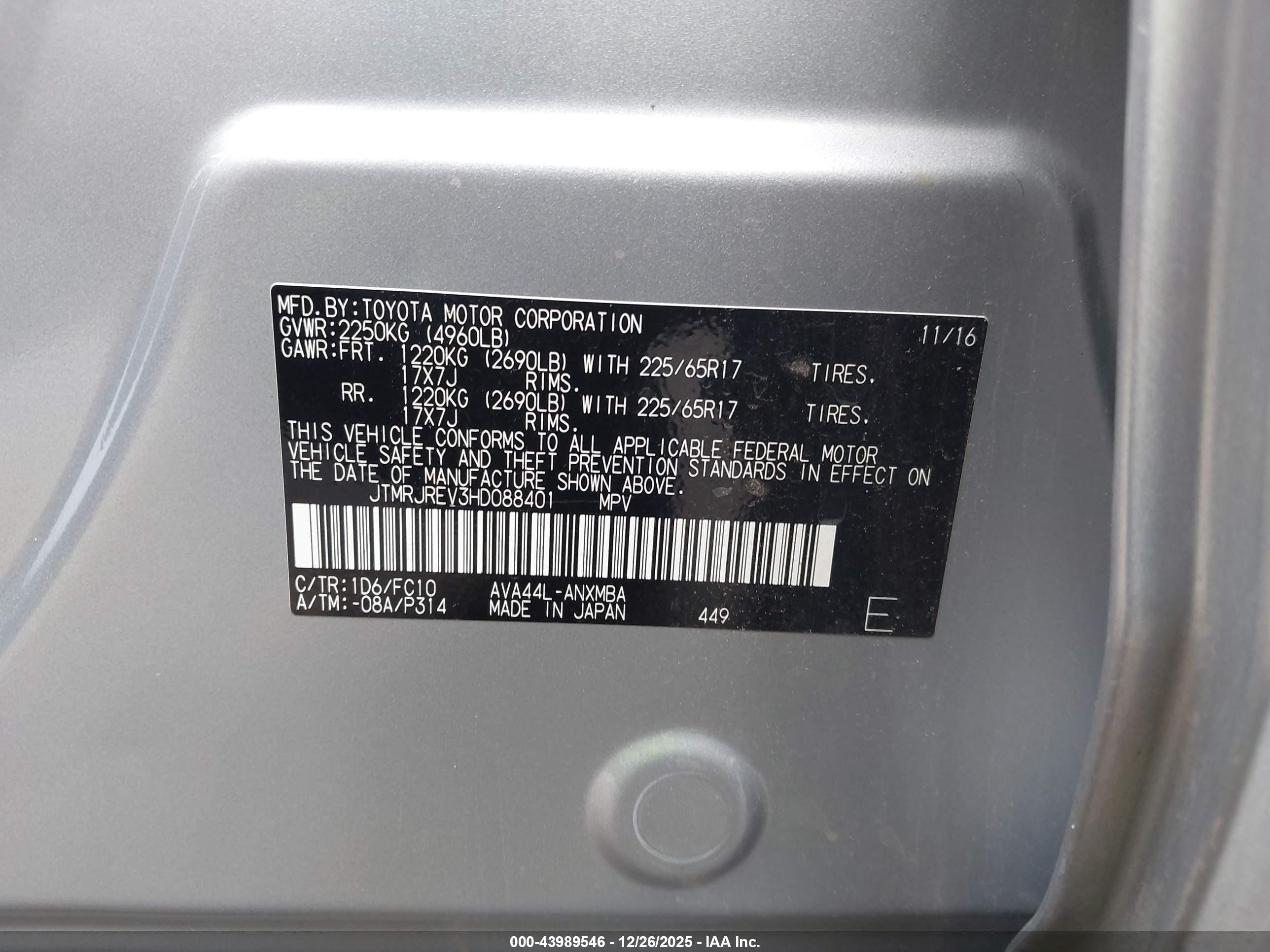 TOYOTA RAV4 image 9