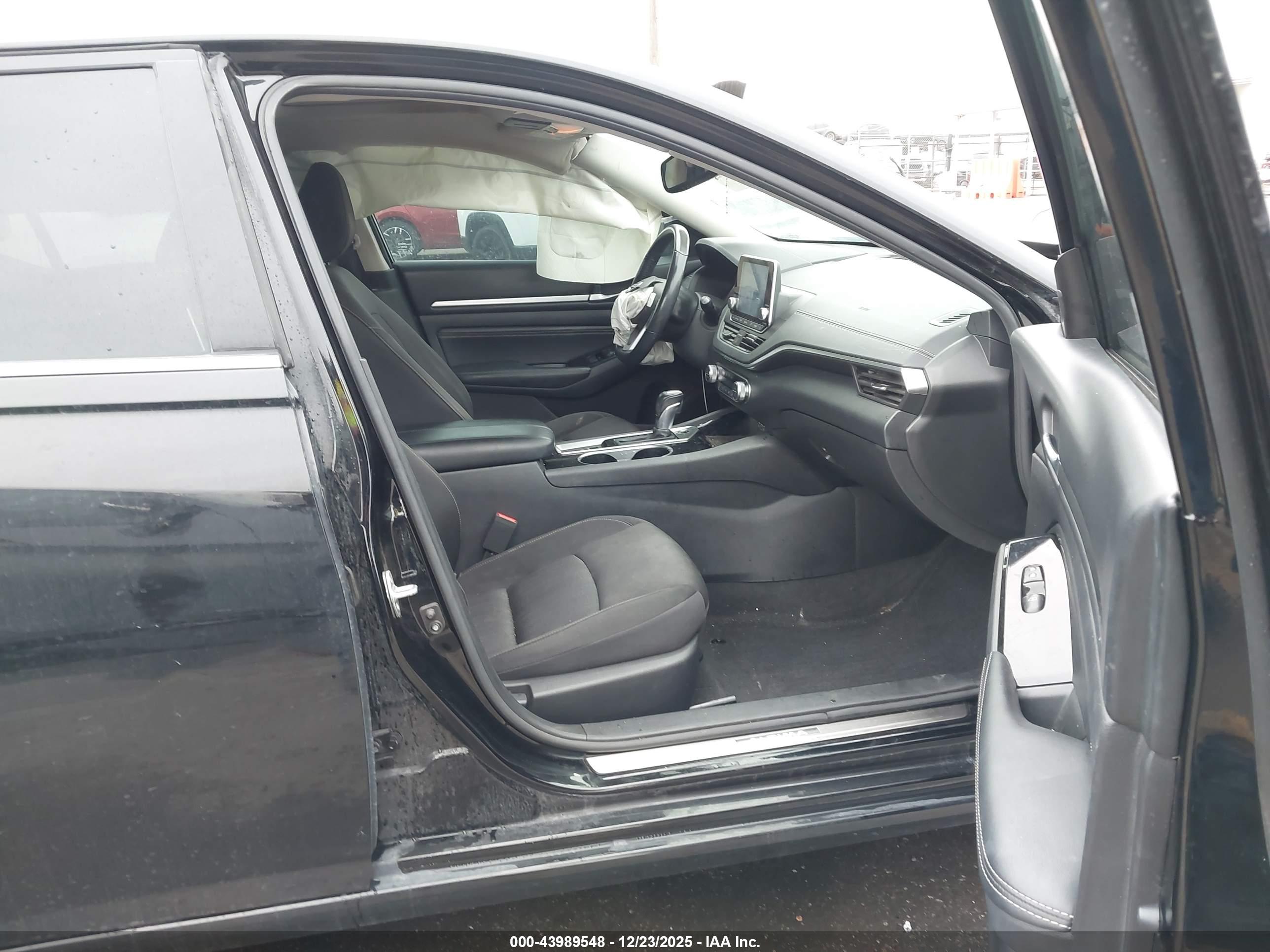 NISSAN ALTIMA image 5