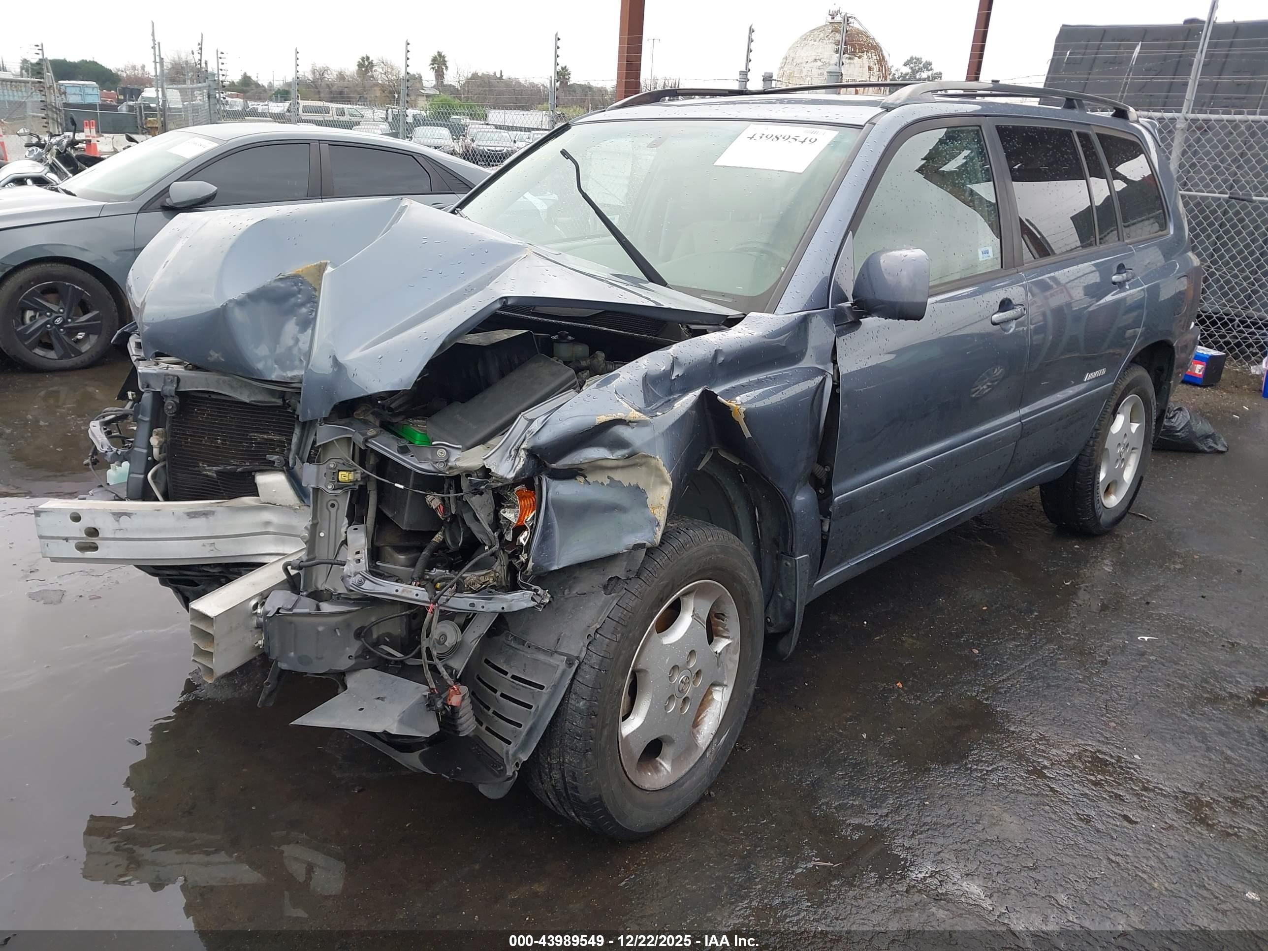 TOYOTA HIGHLANDER image 2