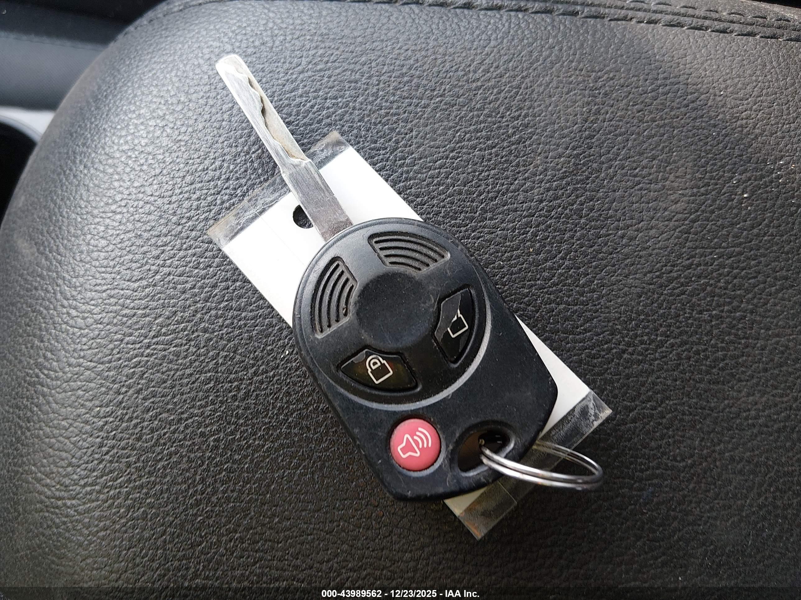 FORD ESCAPE image 11