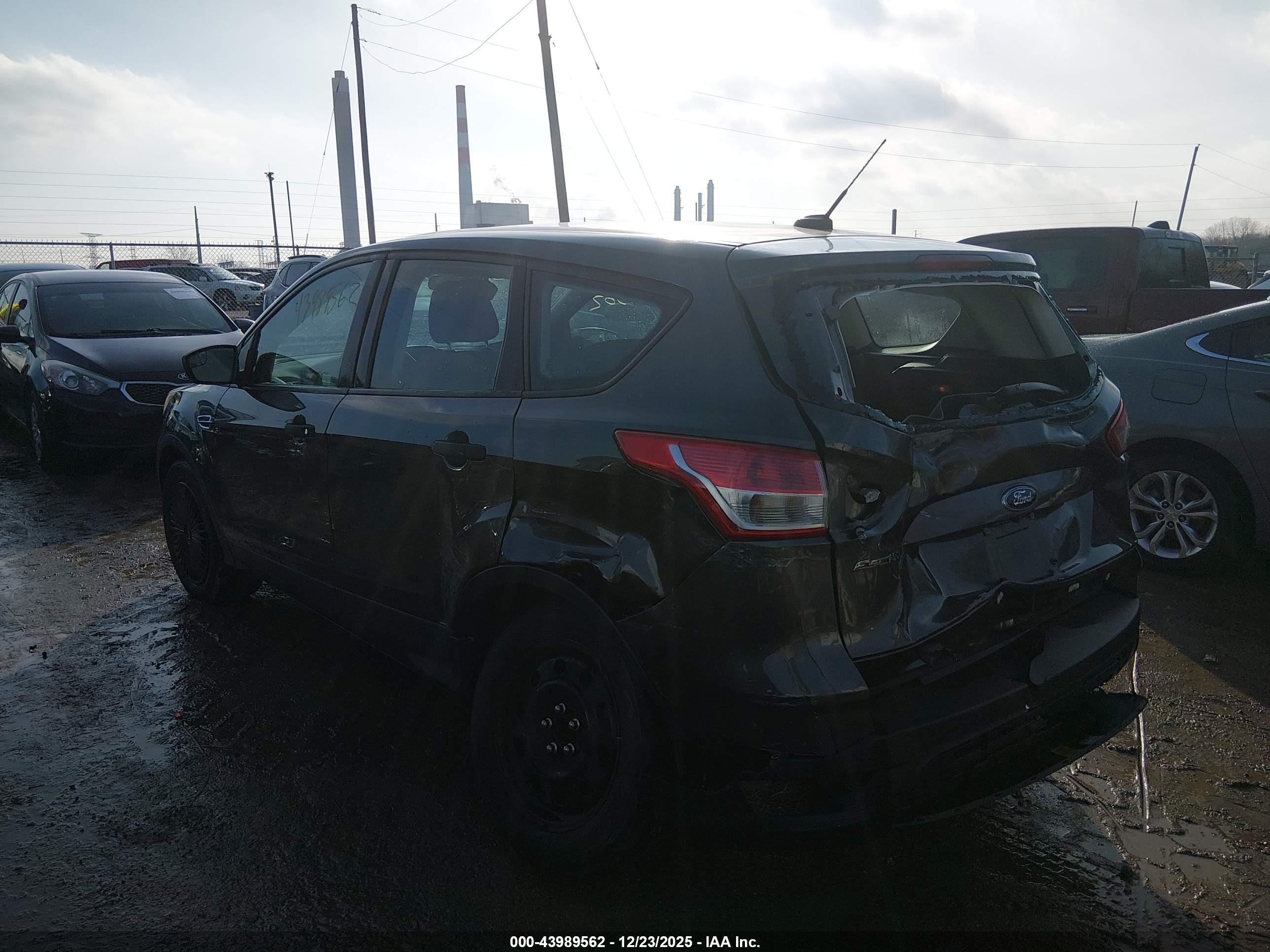 FORD ESCAPE image 3