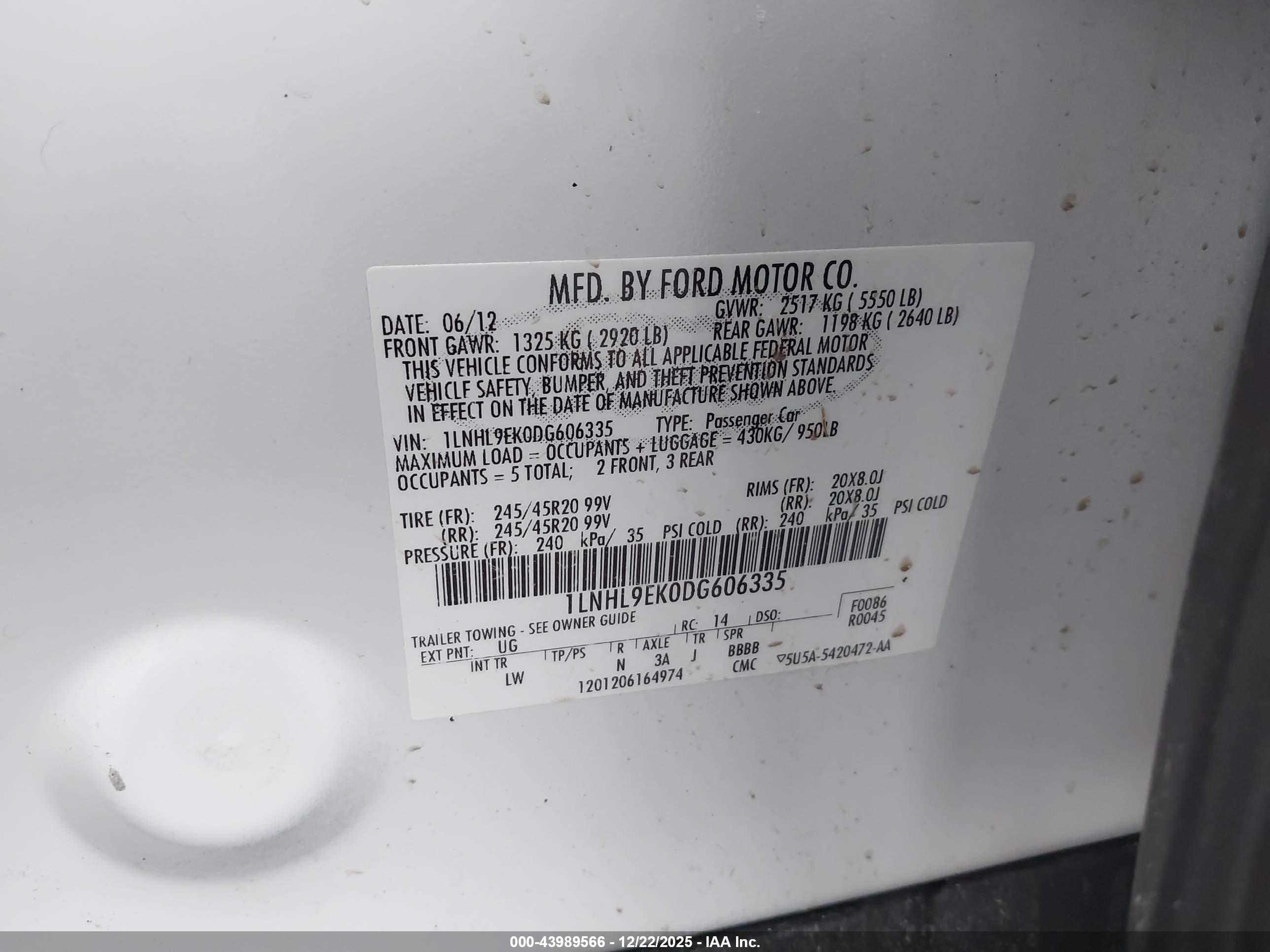 LINCOLN MKS image 9