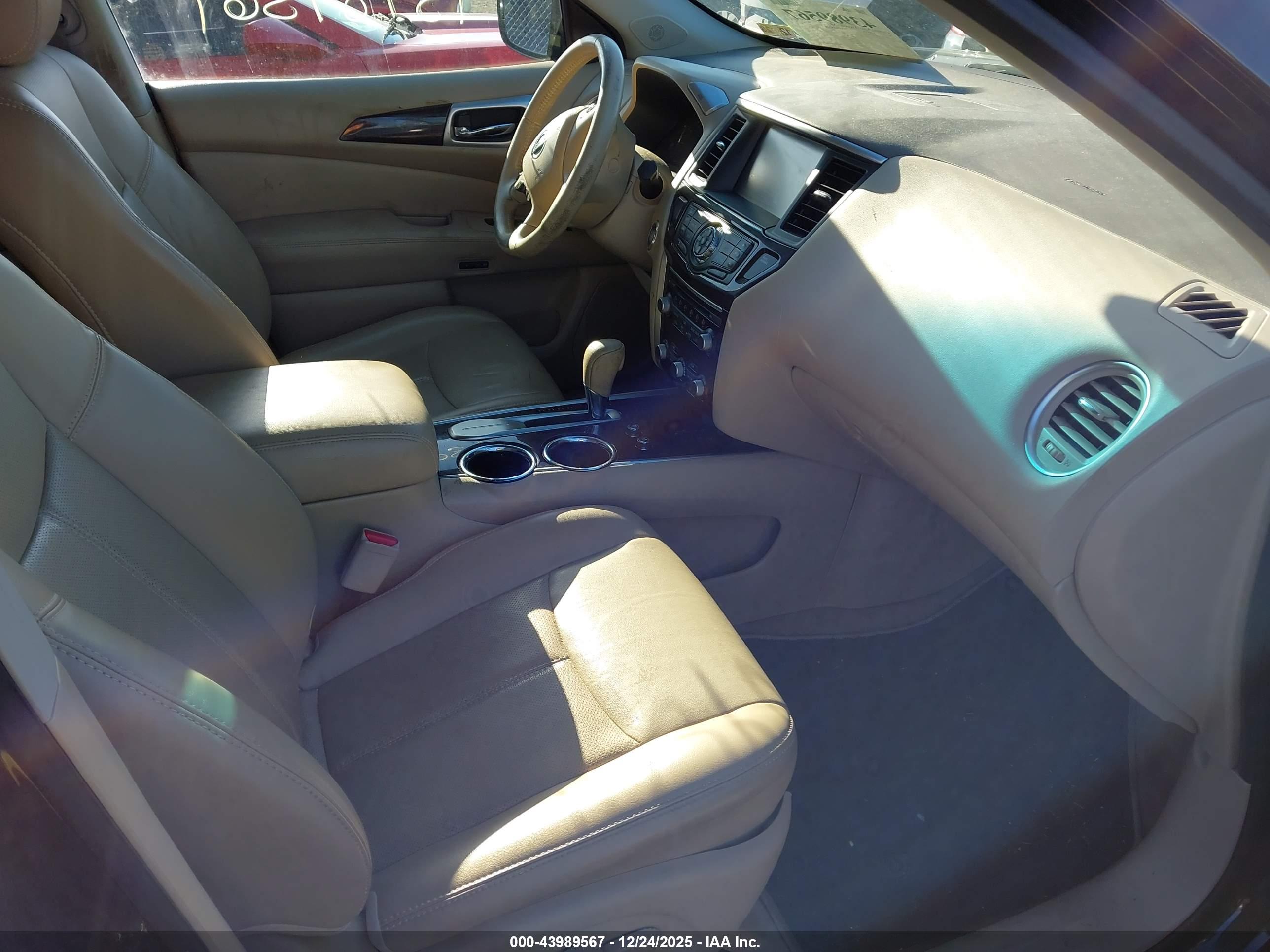 NISSAN PATHFINDER image 5