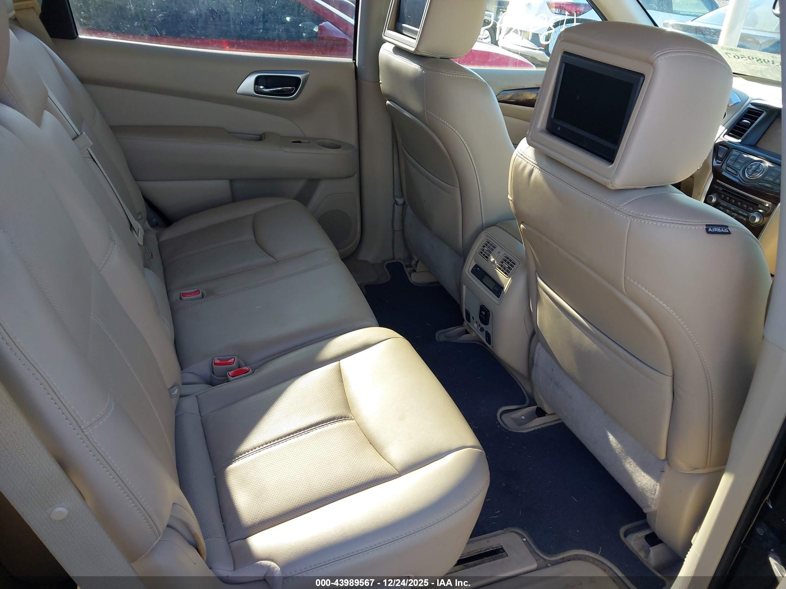 NISSAN PATHFINDER image 8