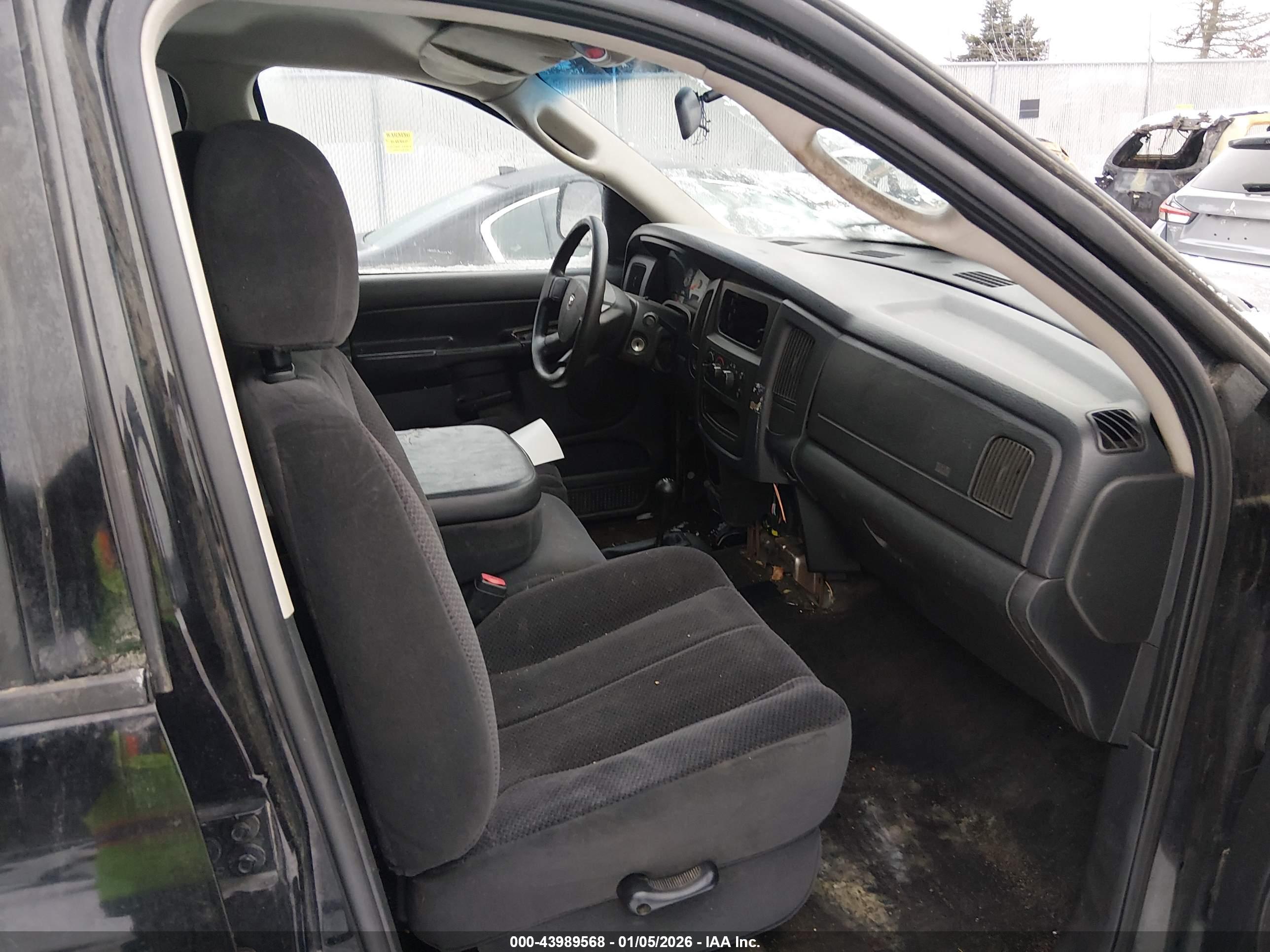 DODGE RAM image 5