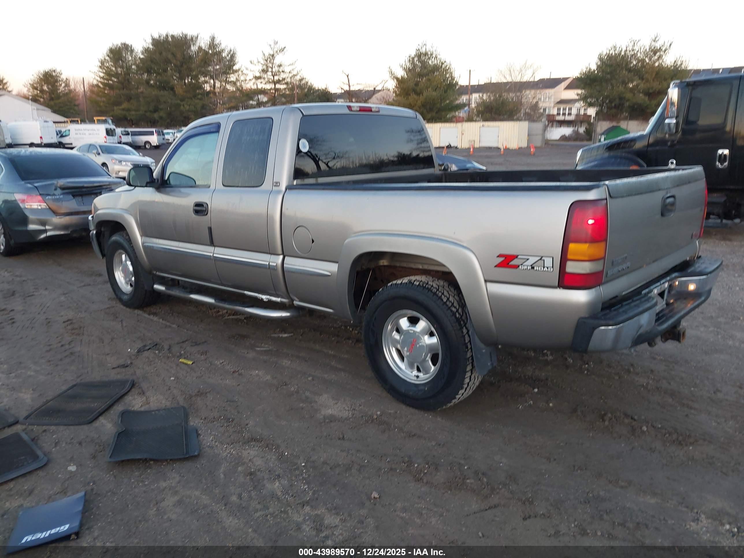 GMC SIERRA image 3