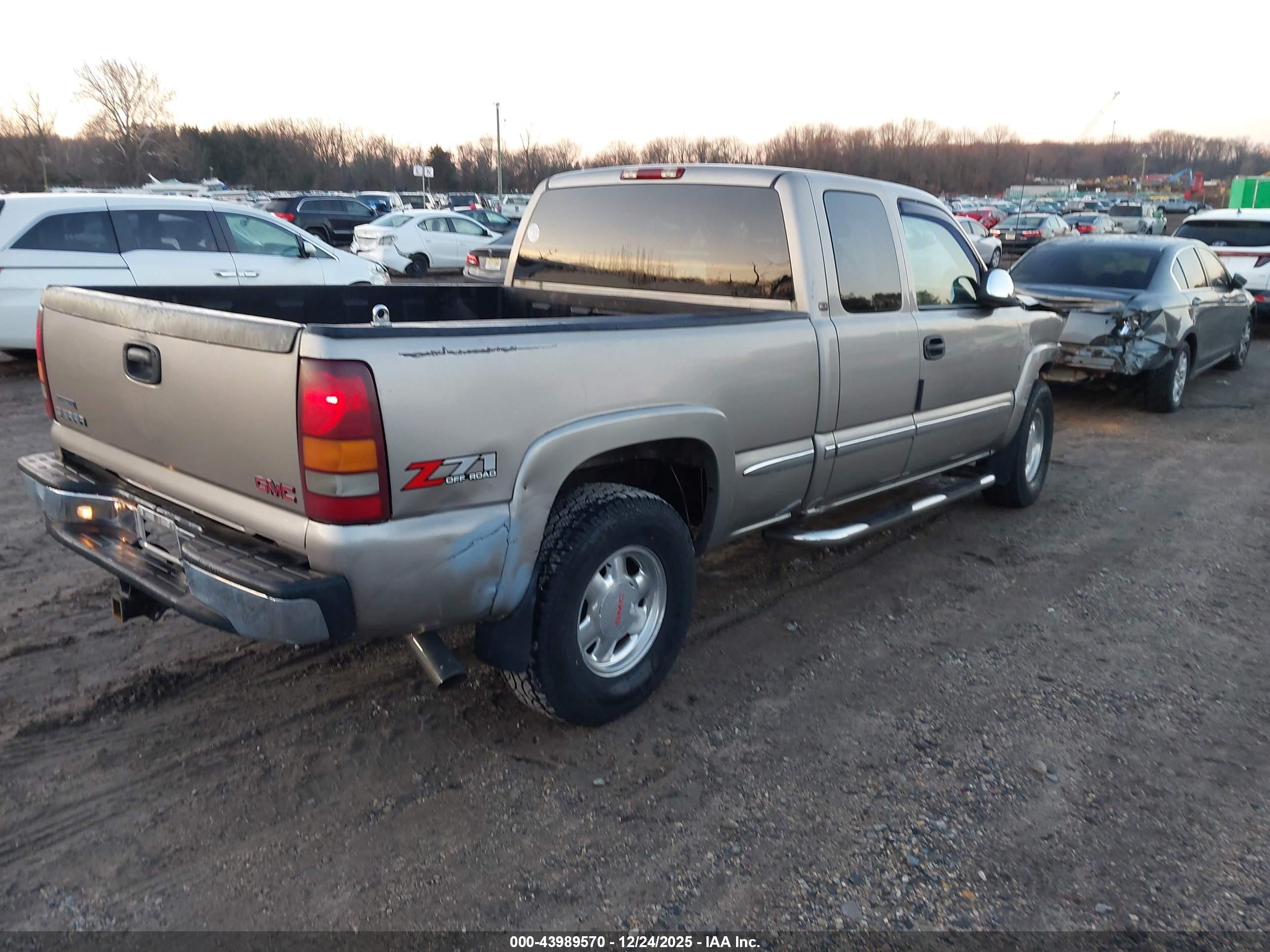 GMC SIERRA image 4