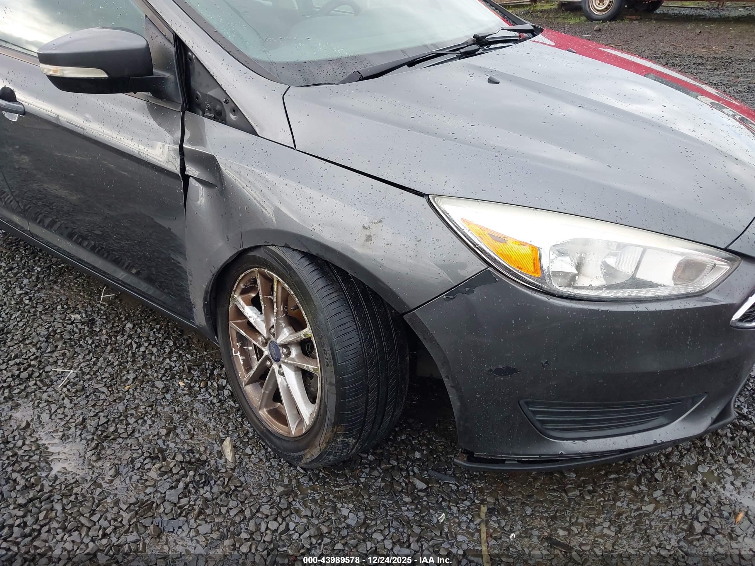 FORD FOCUS image 6