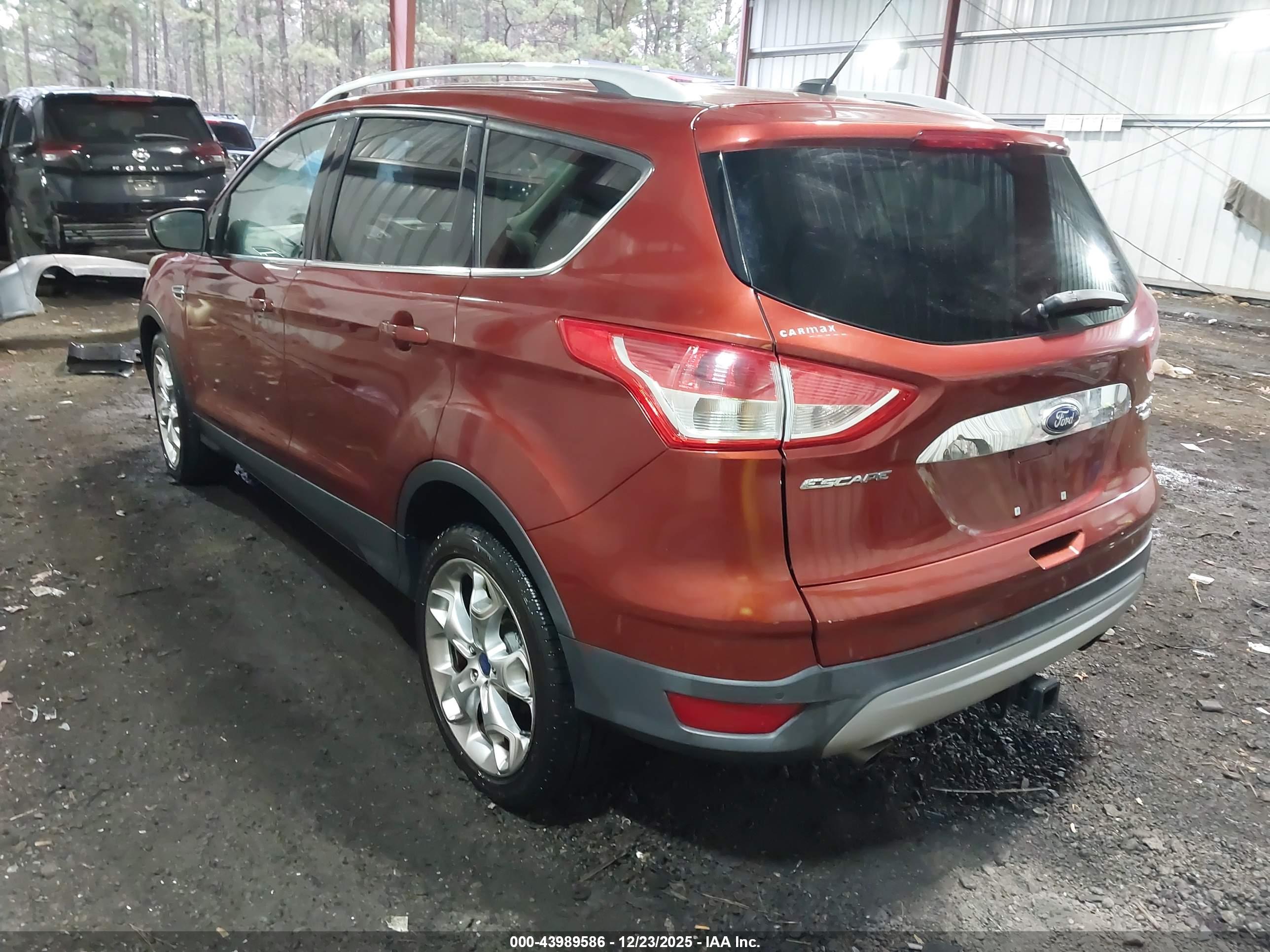 FORD ESCAPE image 3