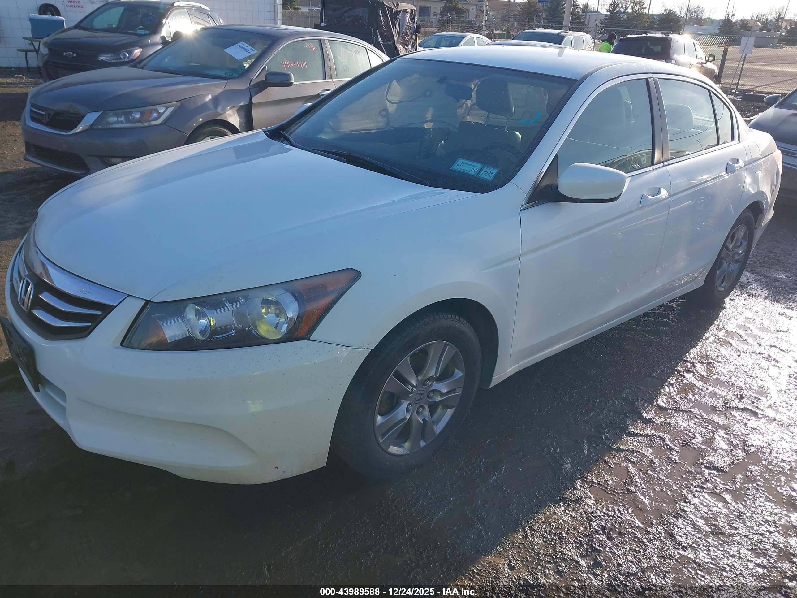 HONDA ACCORD image 2
