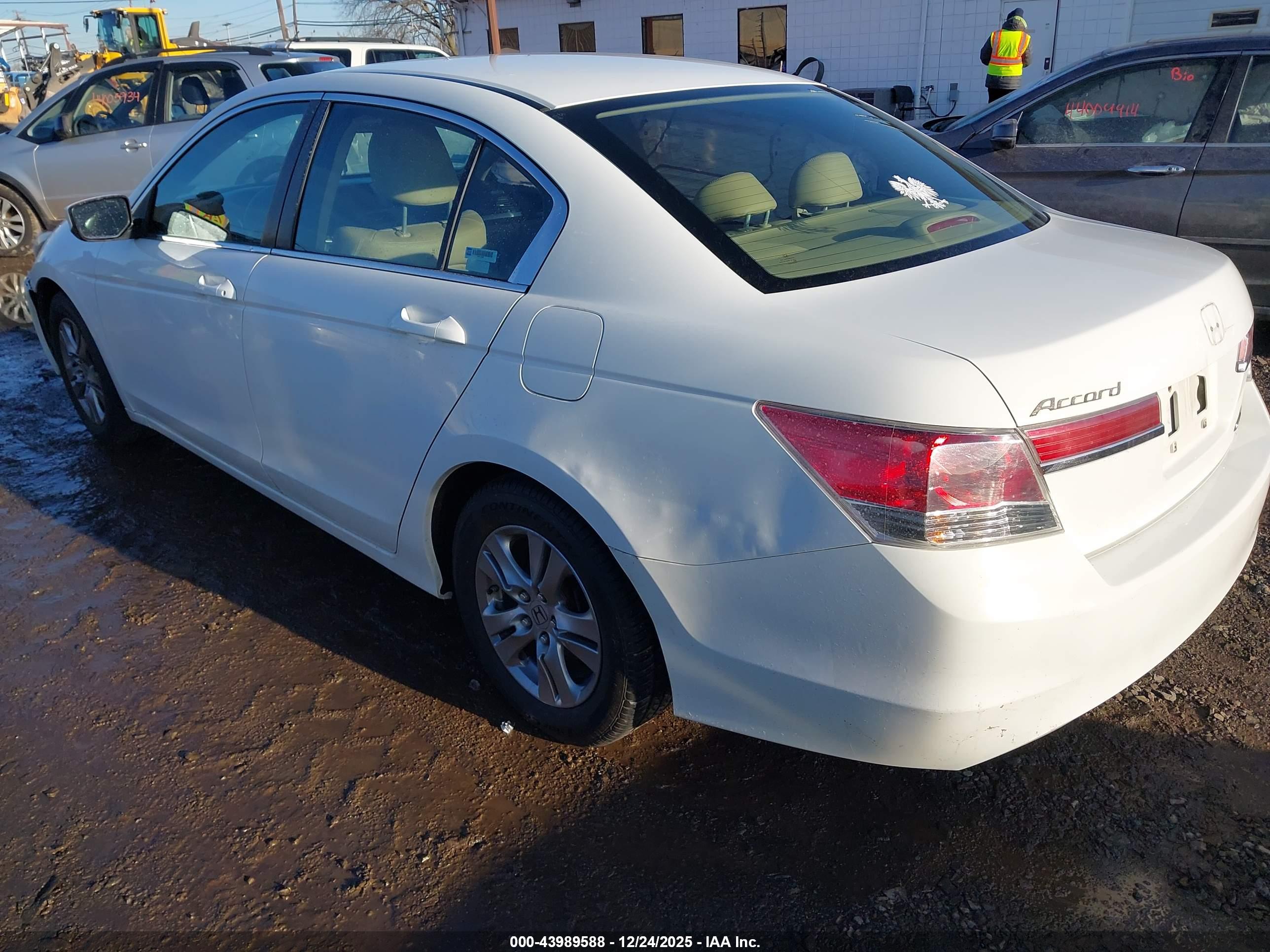 HONDA ACCORD image 3