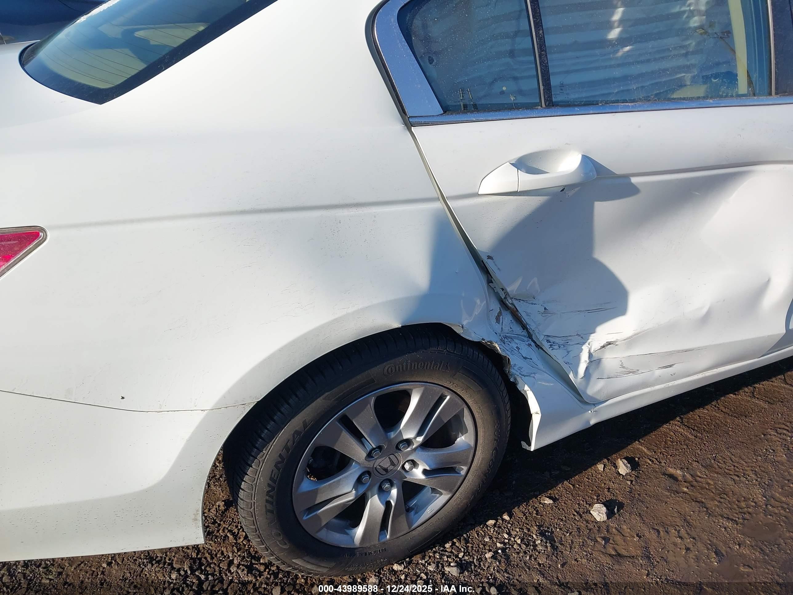 HONDA ACCORD image 6
