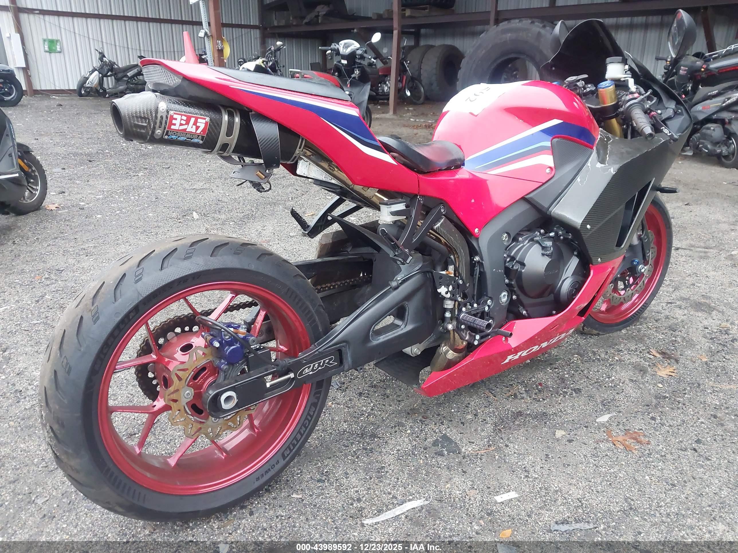 HONDA CBR600 image 4