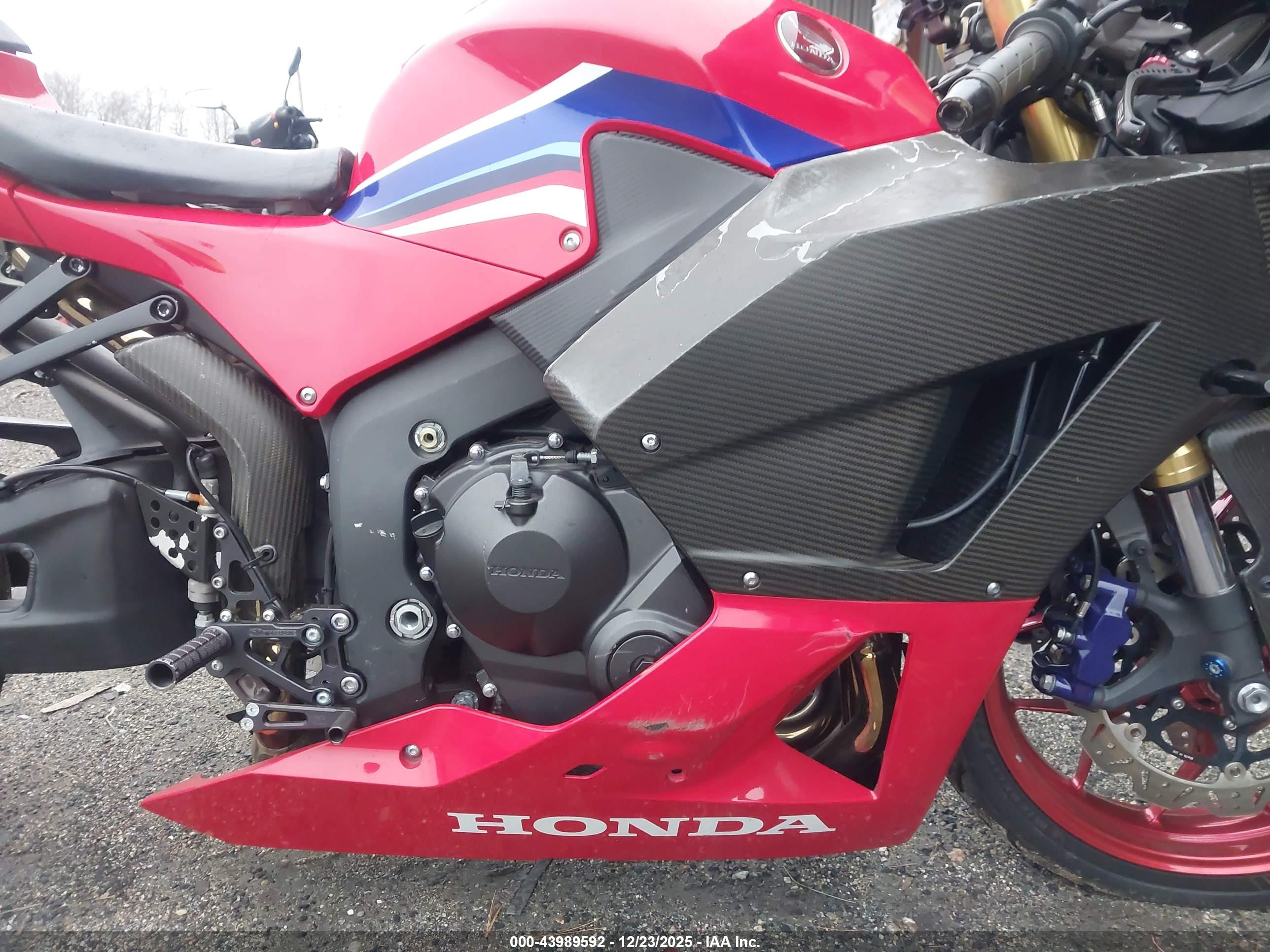 HONDA CBR600 image 8