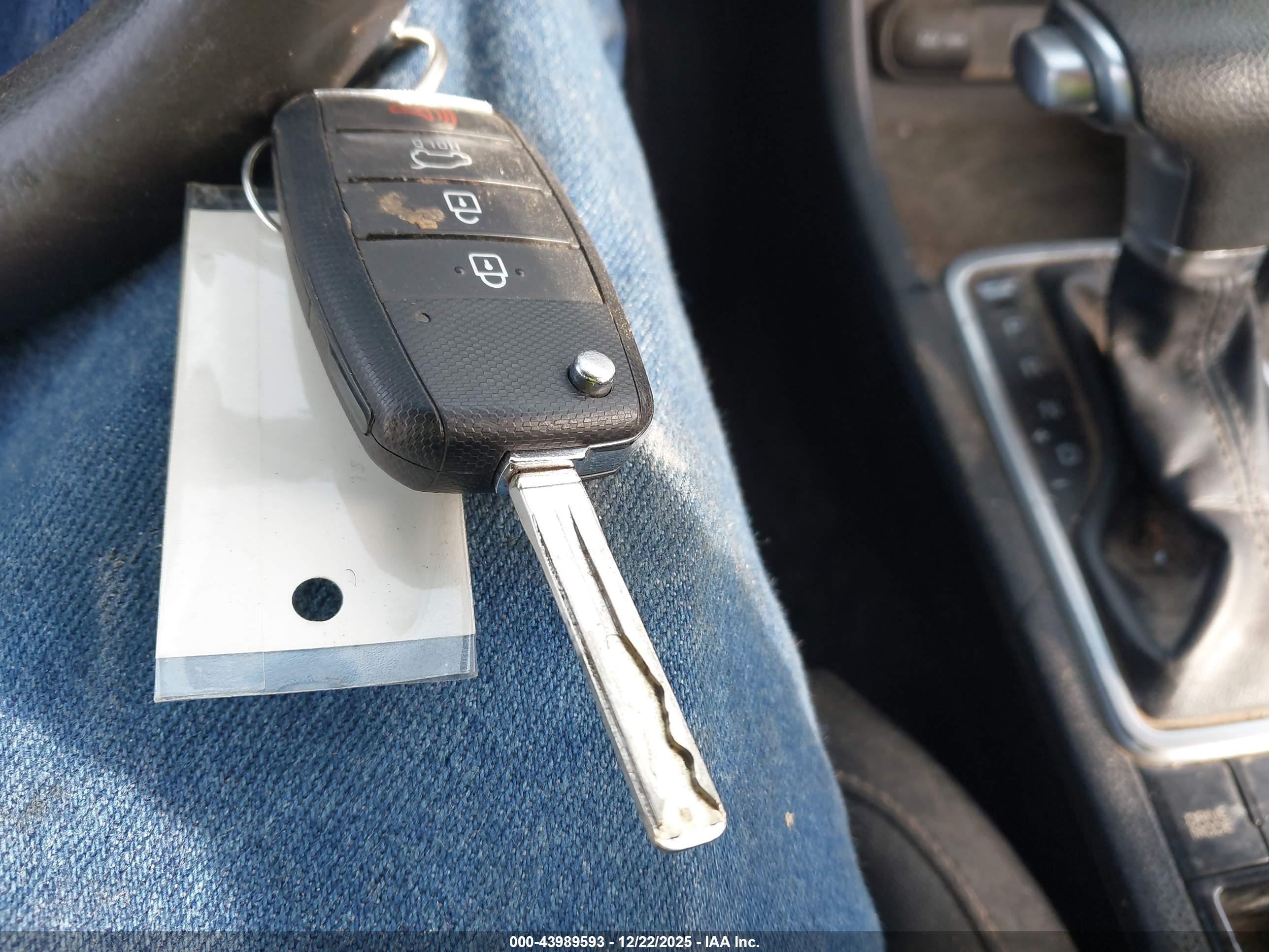 KIA SPORTAGE image 11