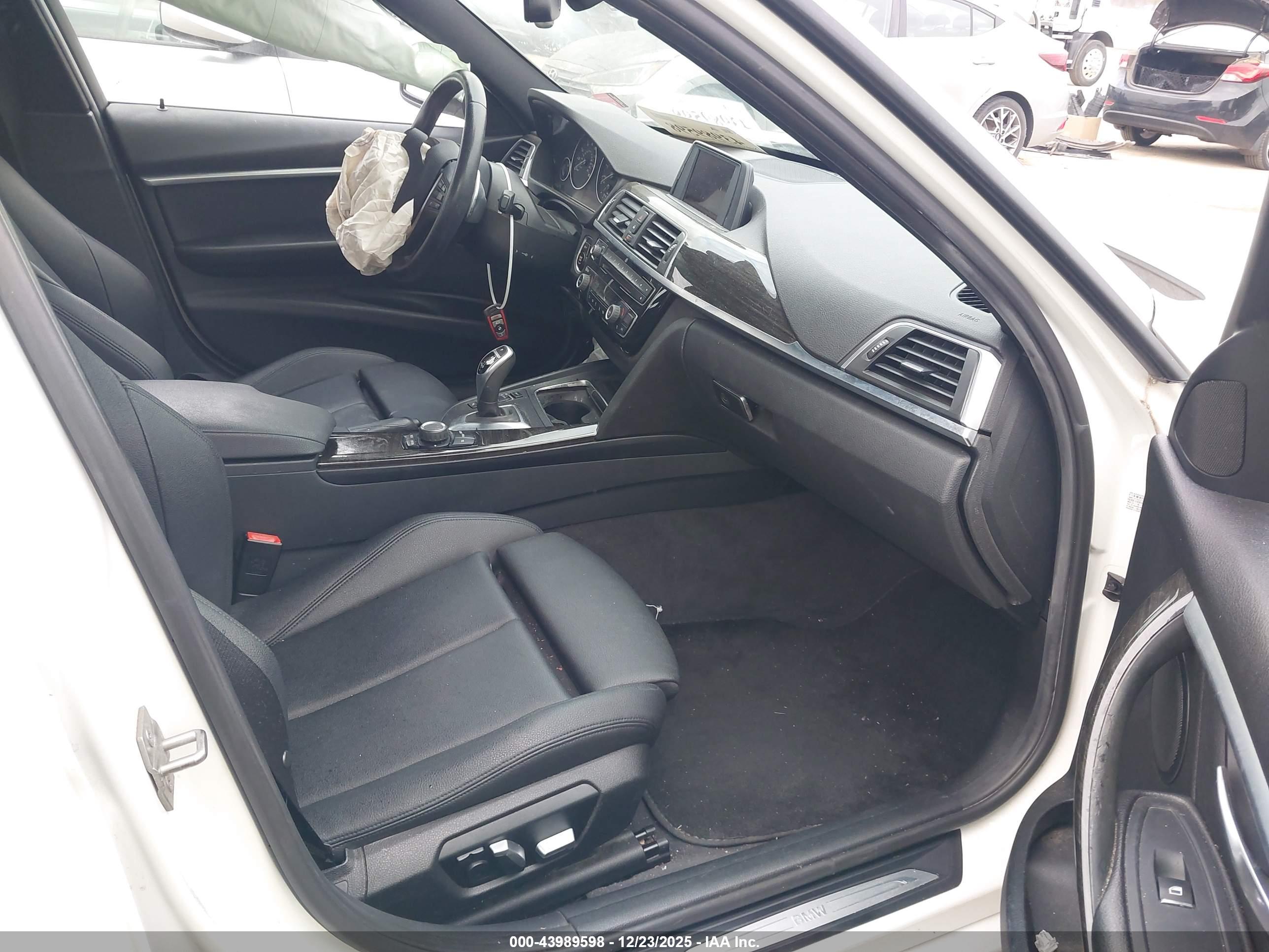 BMW 328I image 5