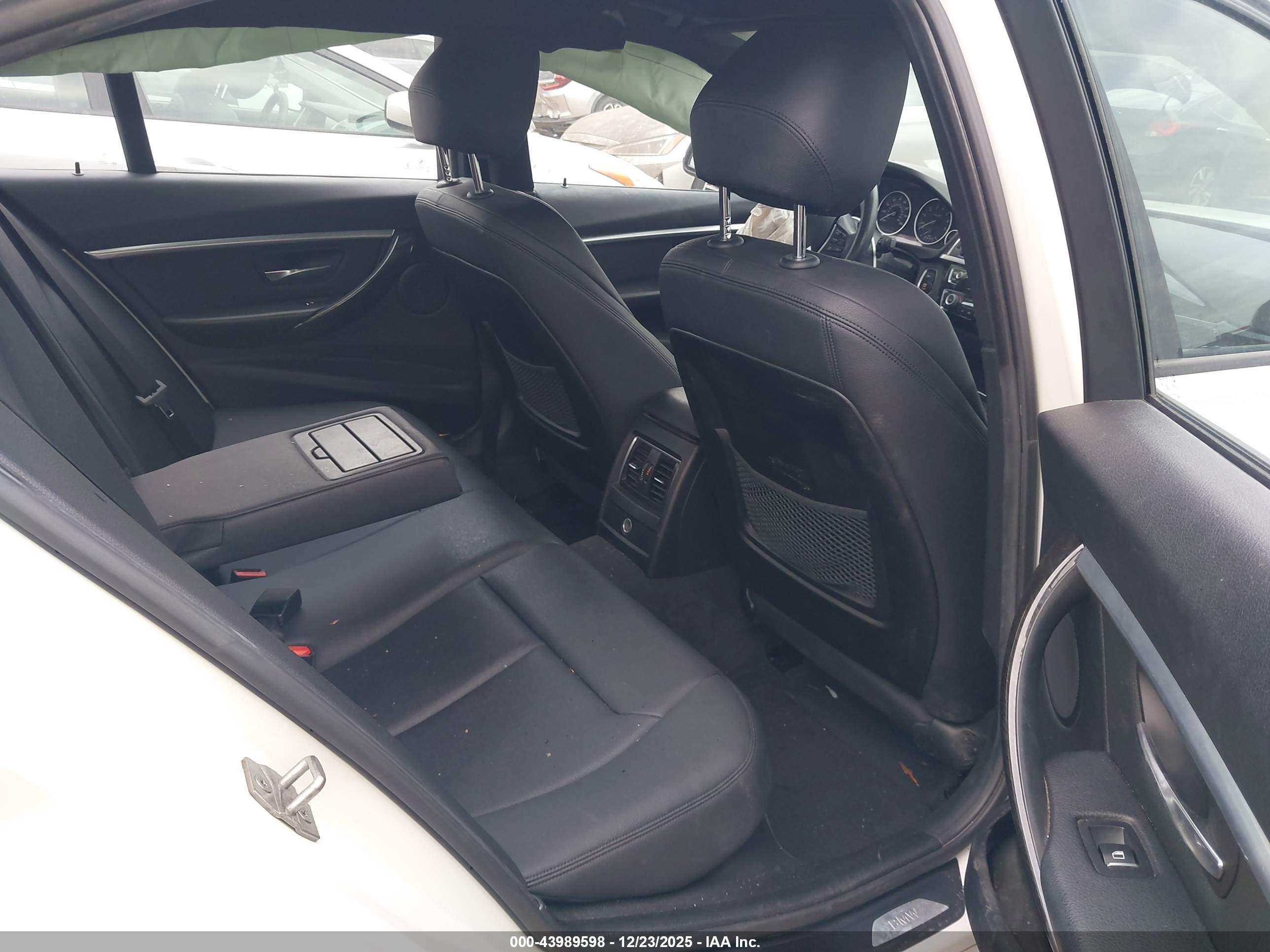 BMW 328I image 8
