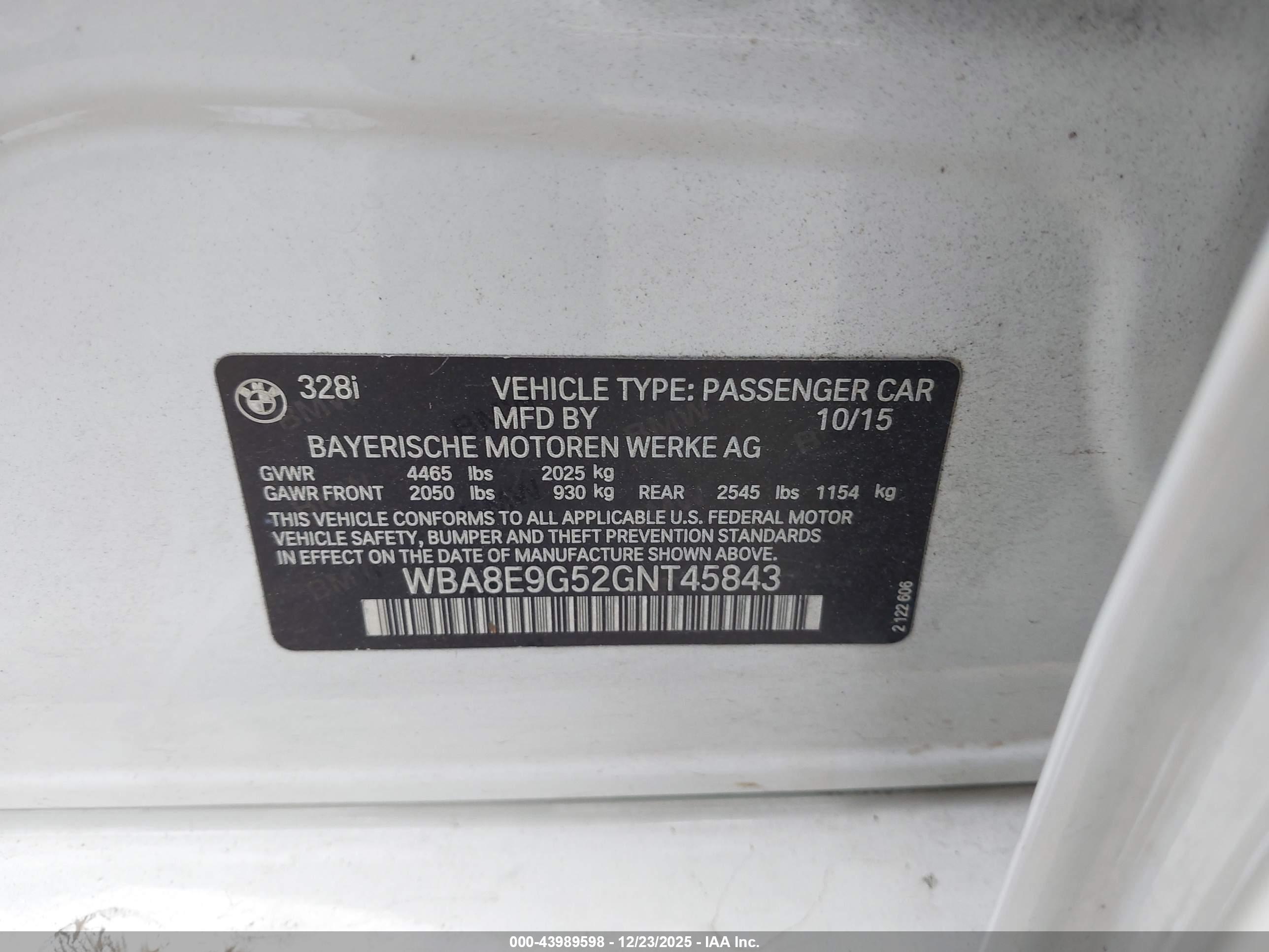 BMW 328I image 9