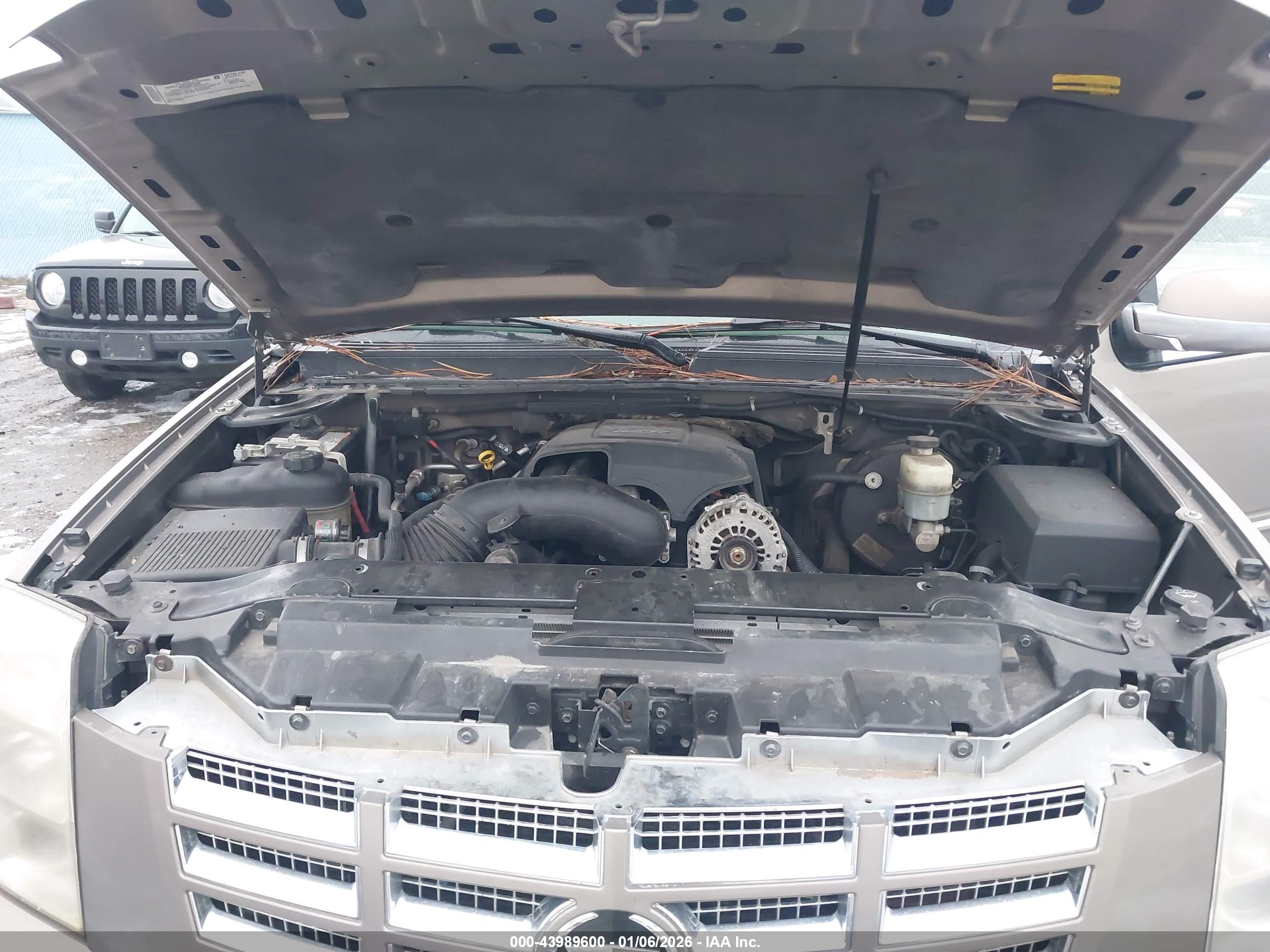 CADILLAC ESCALADE image 10