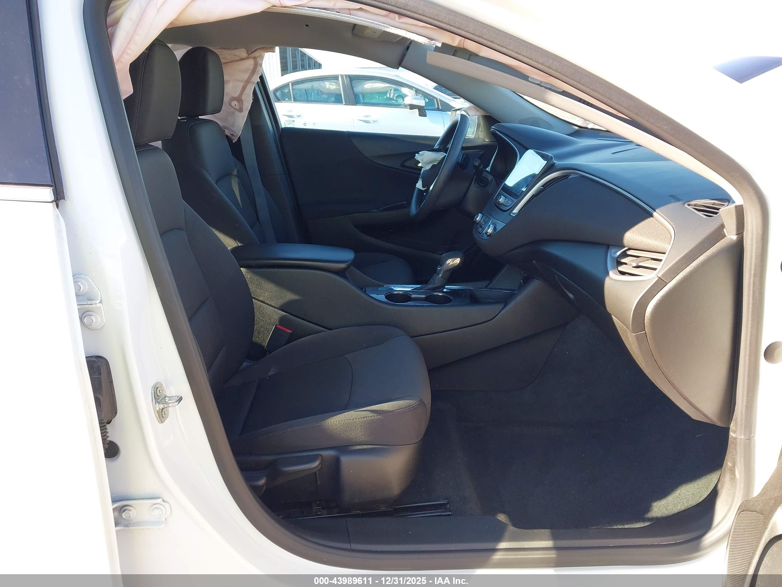 CHEVROLET MALIBU image 5