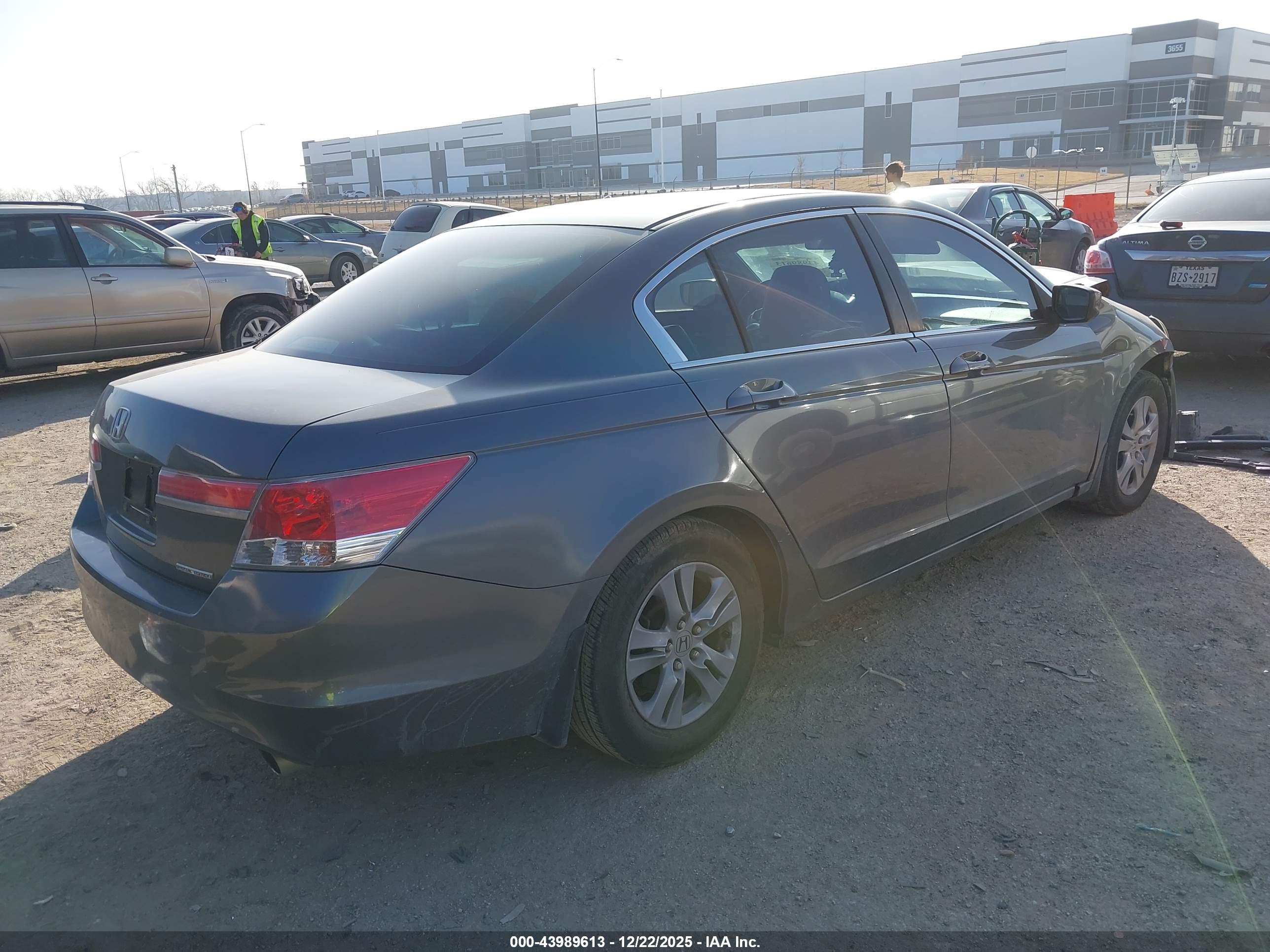 HONDA ACCORD image 4