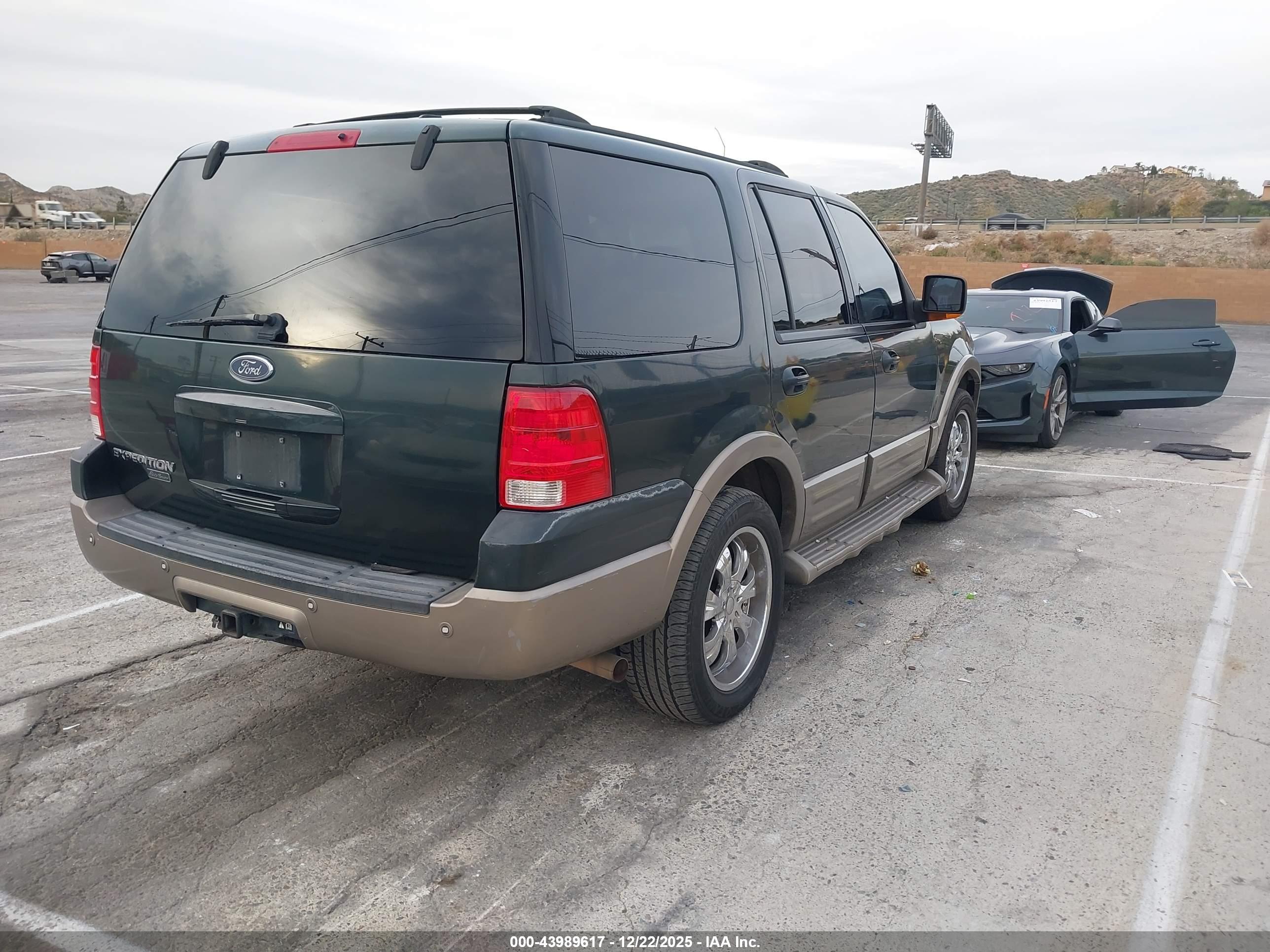 FORD EXPEDITION image 4