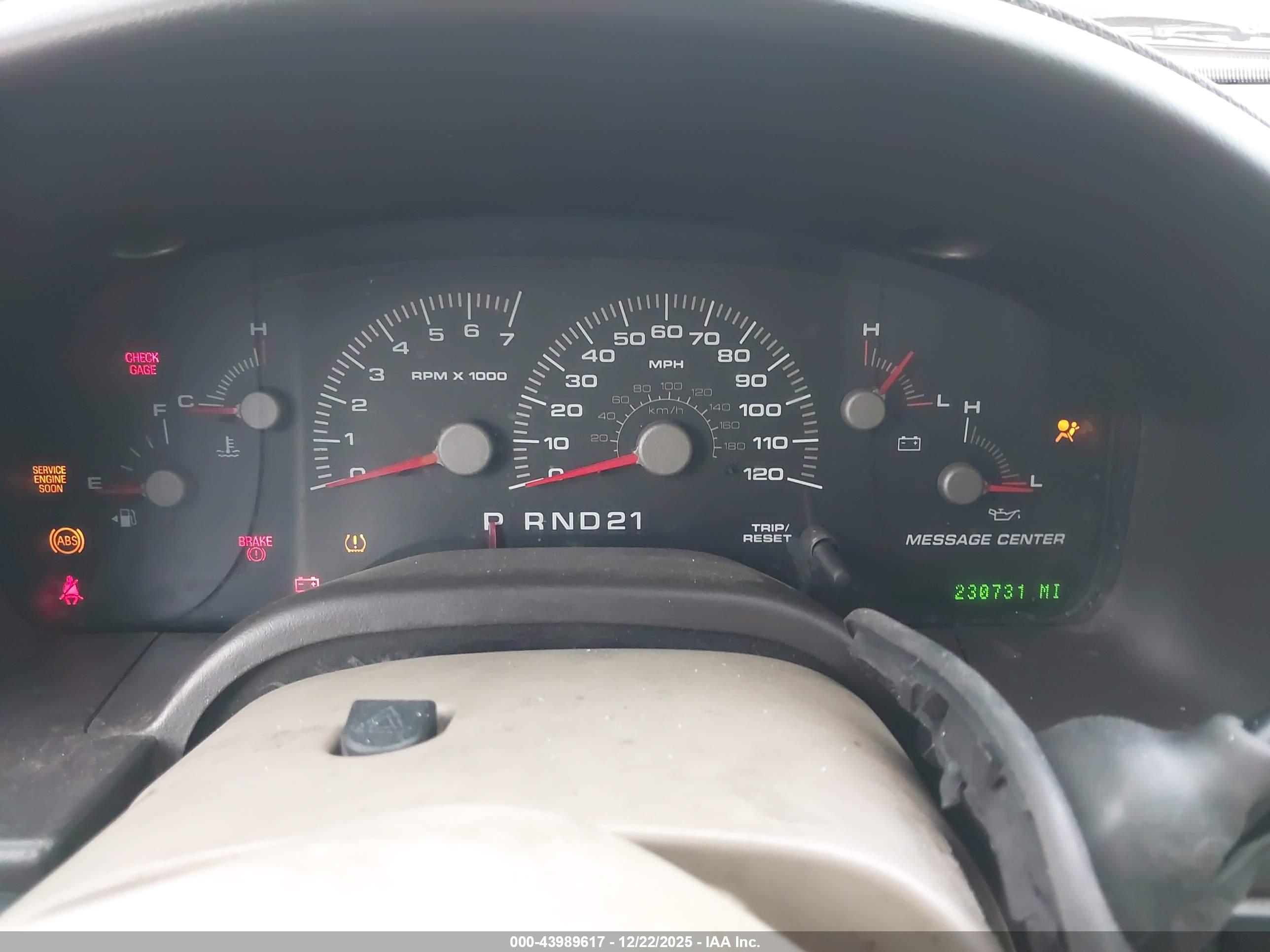 FORD EXPEDITION image 7