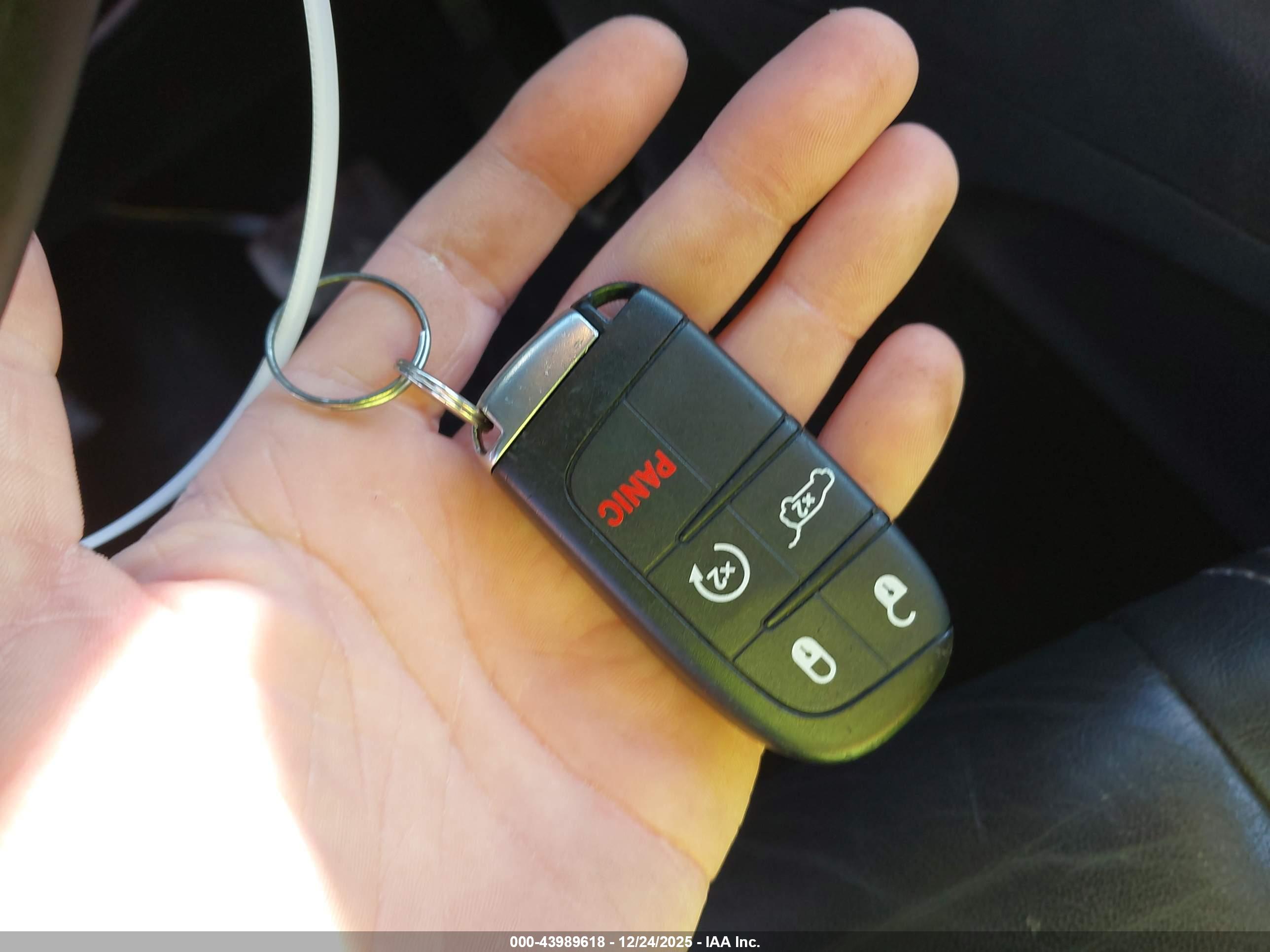 JEEP GRAND image 11