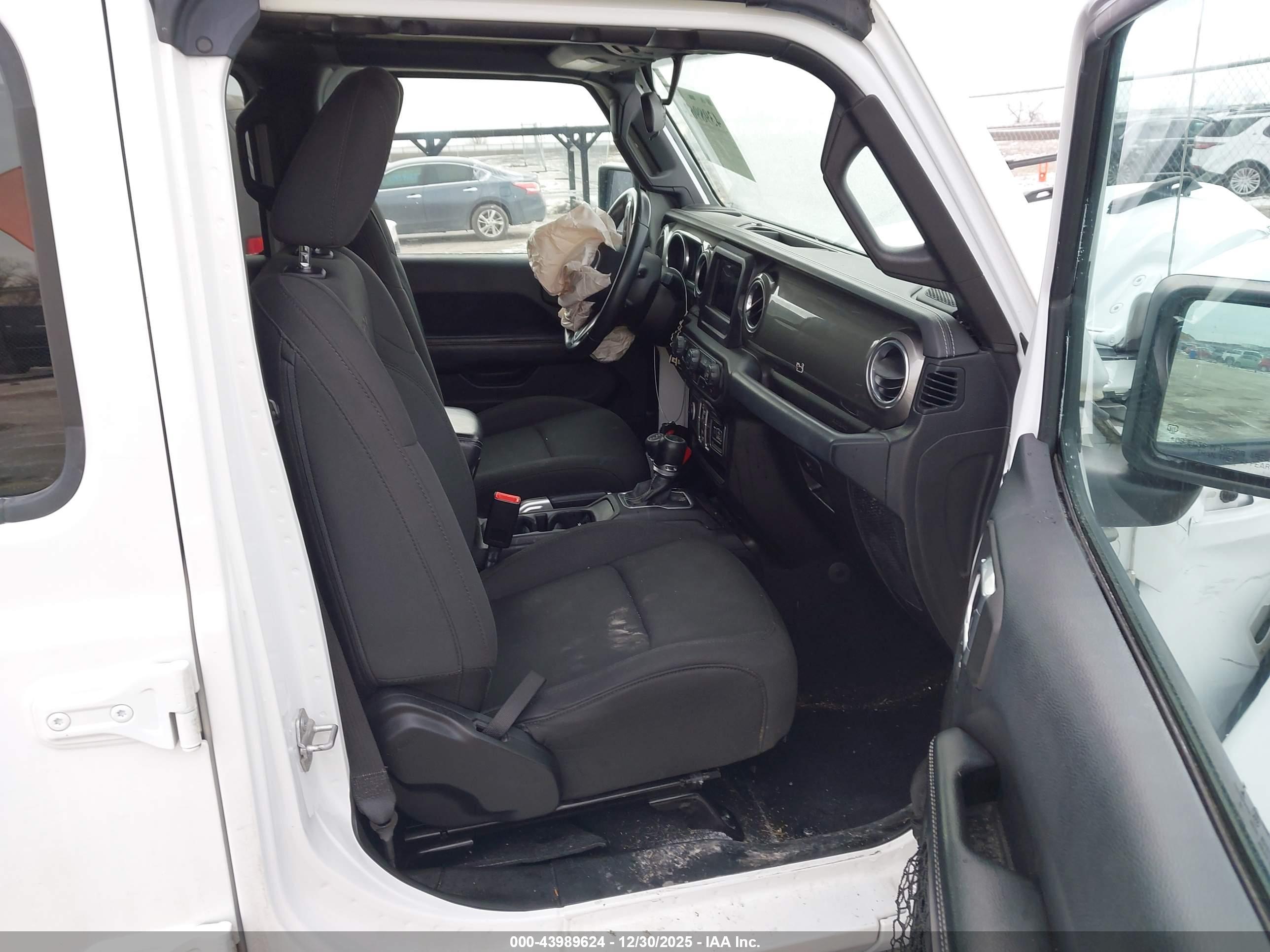 JEEP WRANGLER image 5