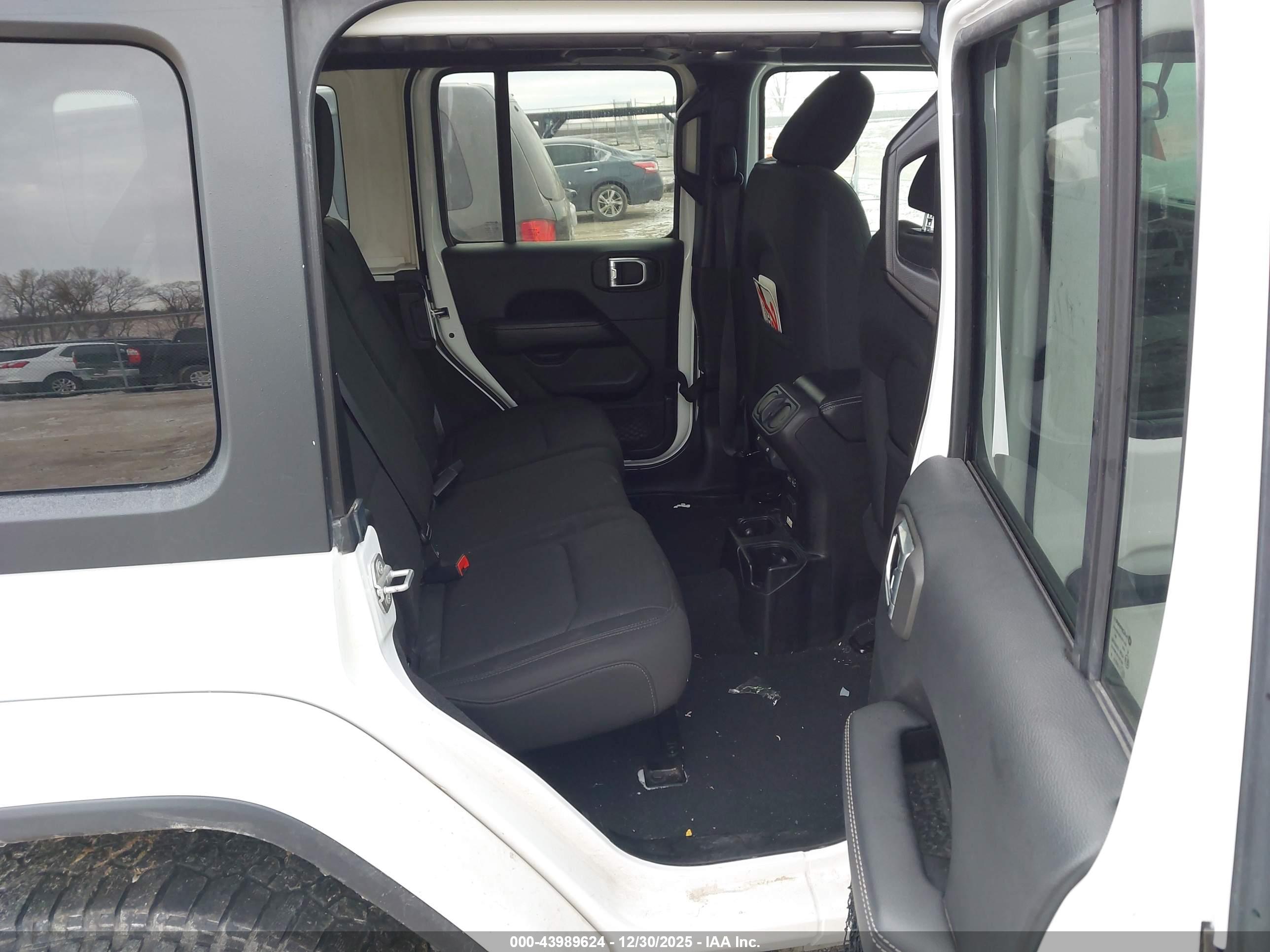 JEEP WRANGLER image 8