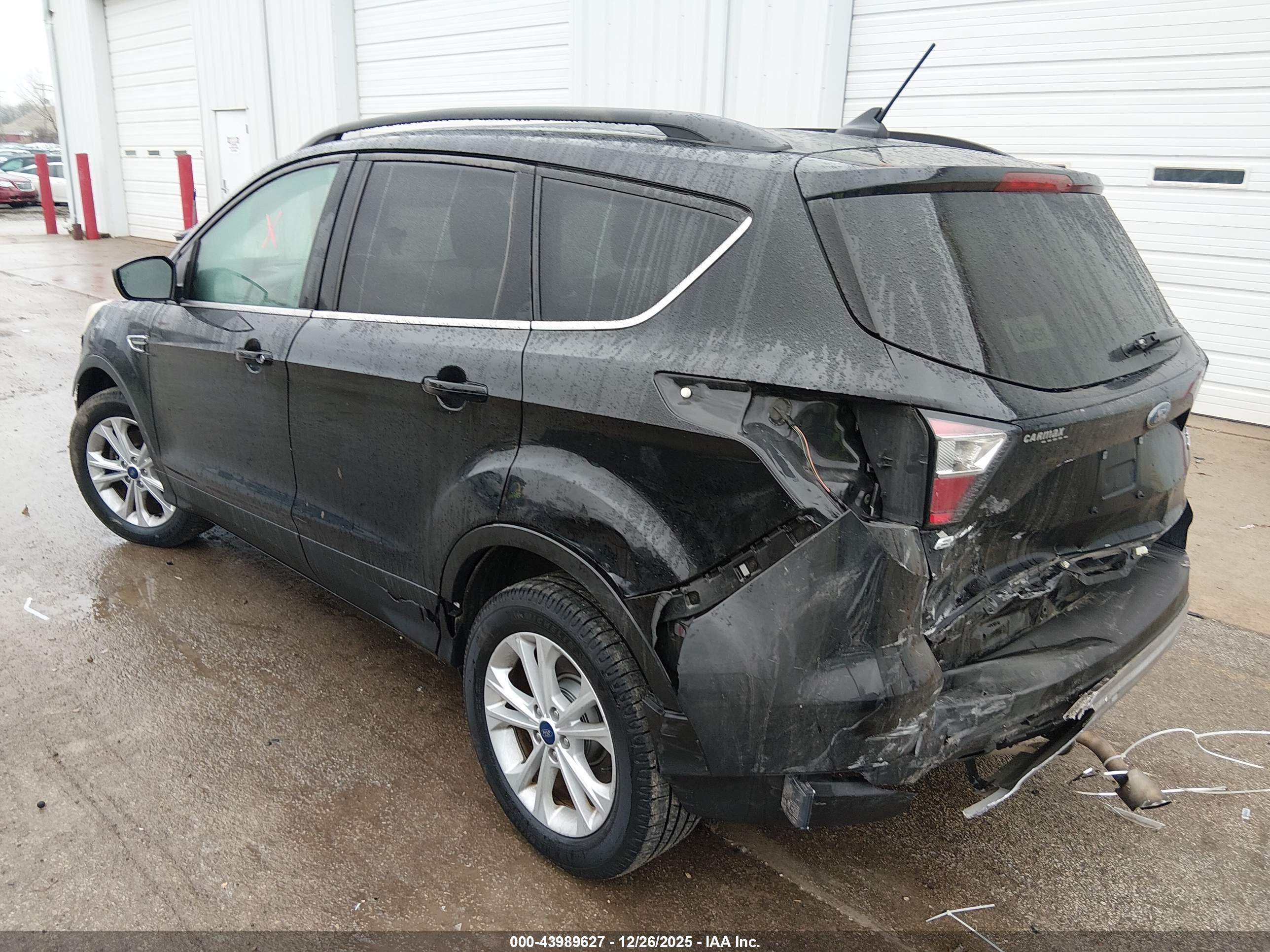 FORD ESCAPE image 3