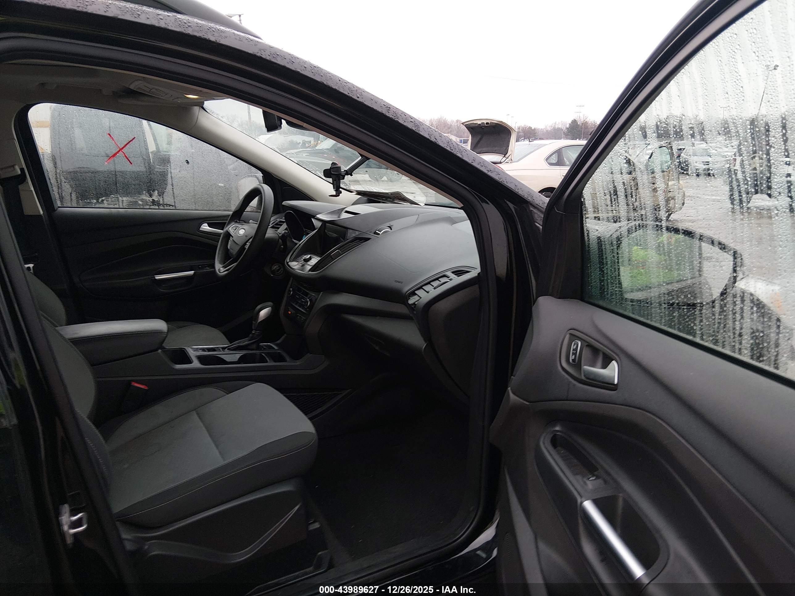 FORD ESCAPE image 5